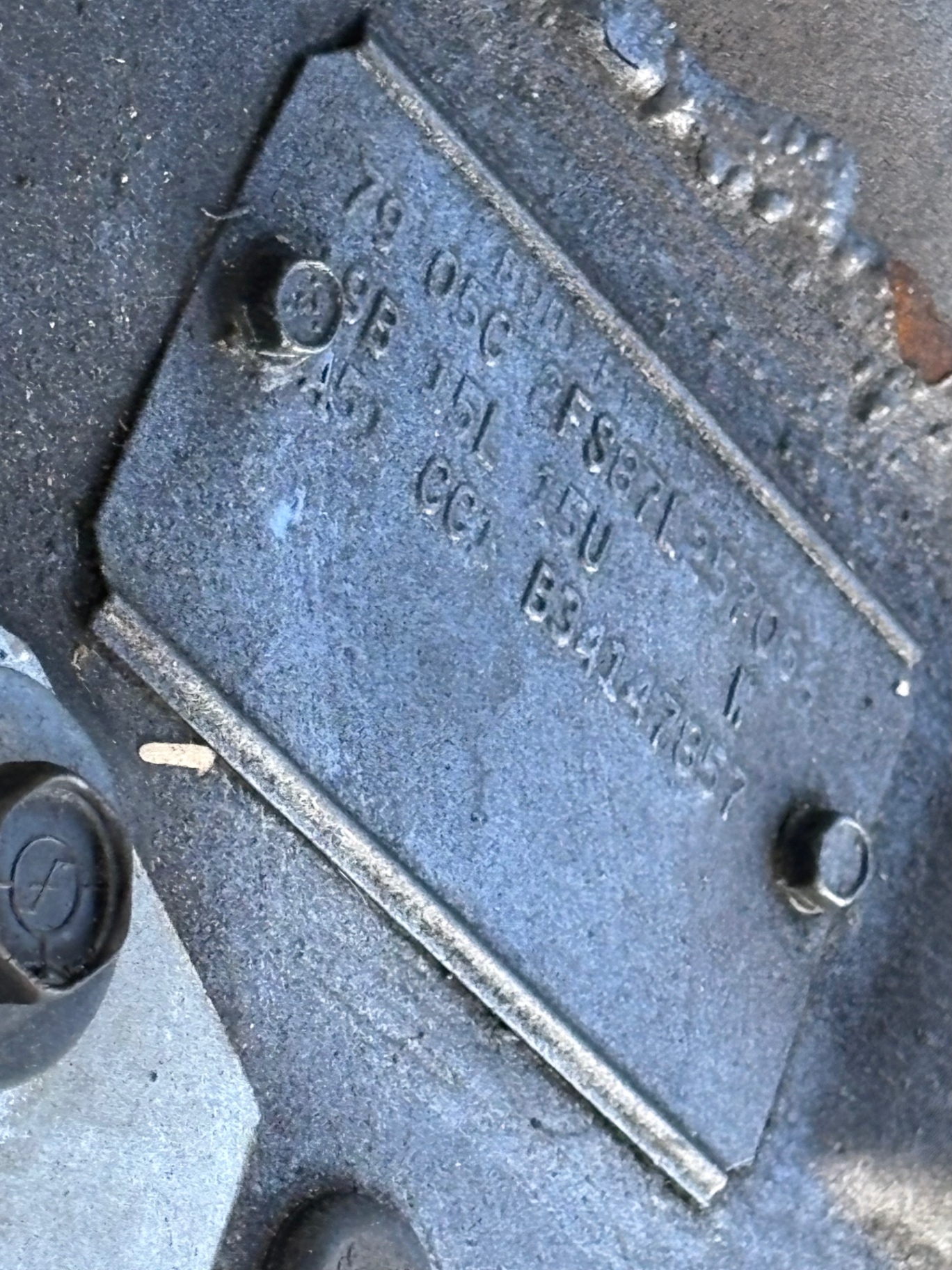 Vehicle photo 26