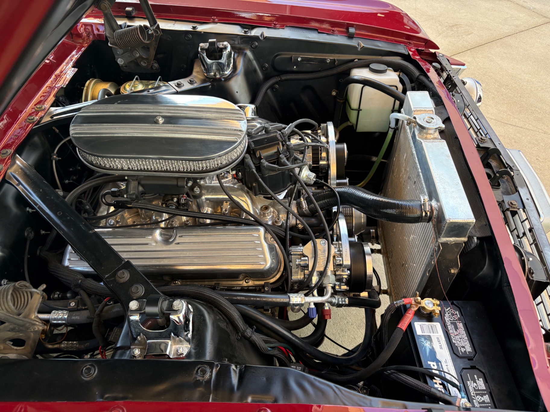 Vehicle photo 24