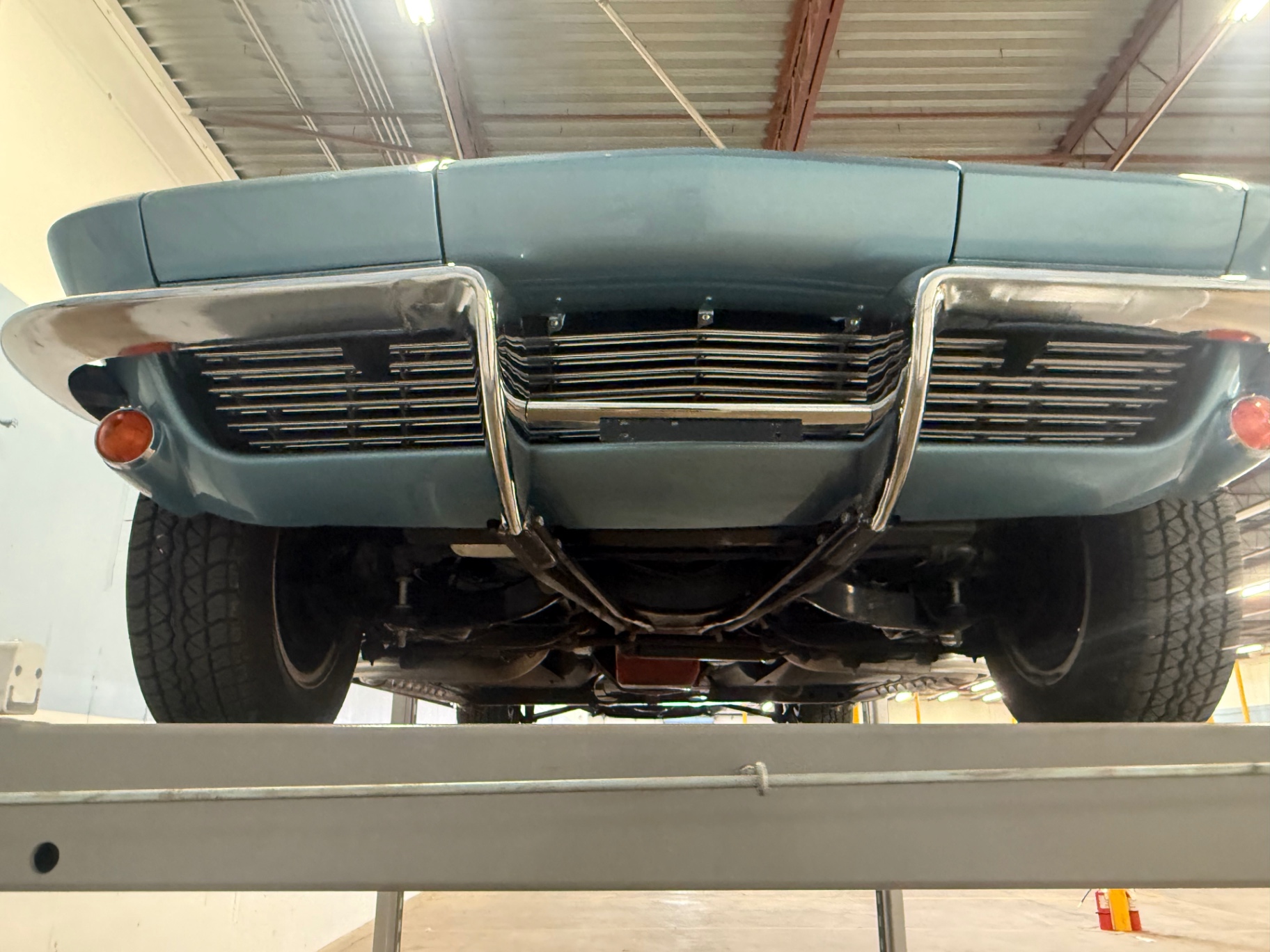 Vehicle photo 43