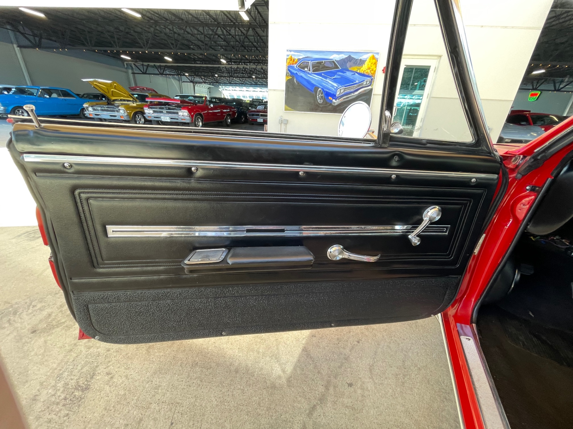Vehicle photo 45