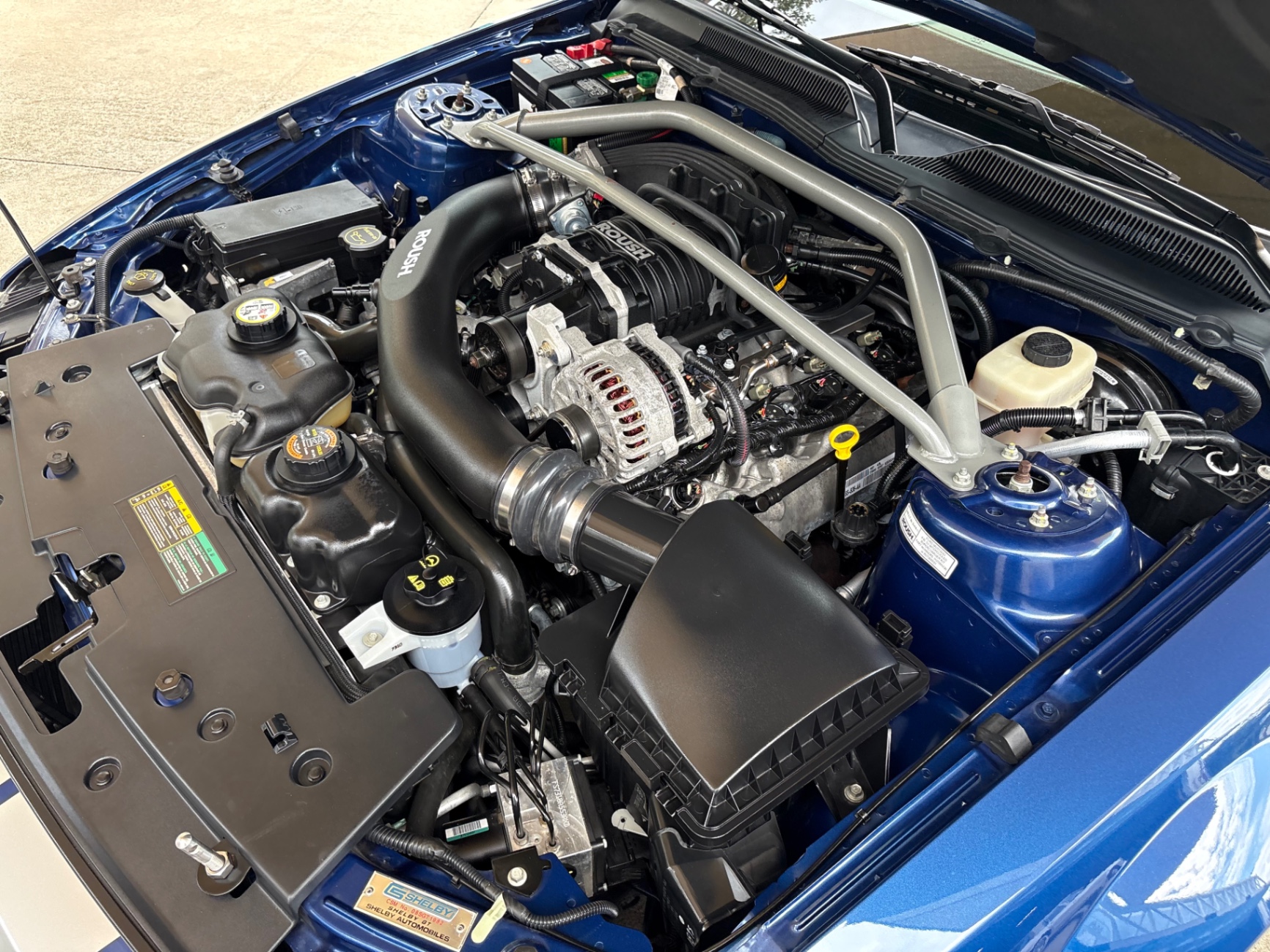 Vehicle photo 37