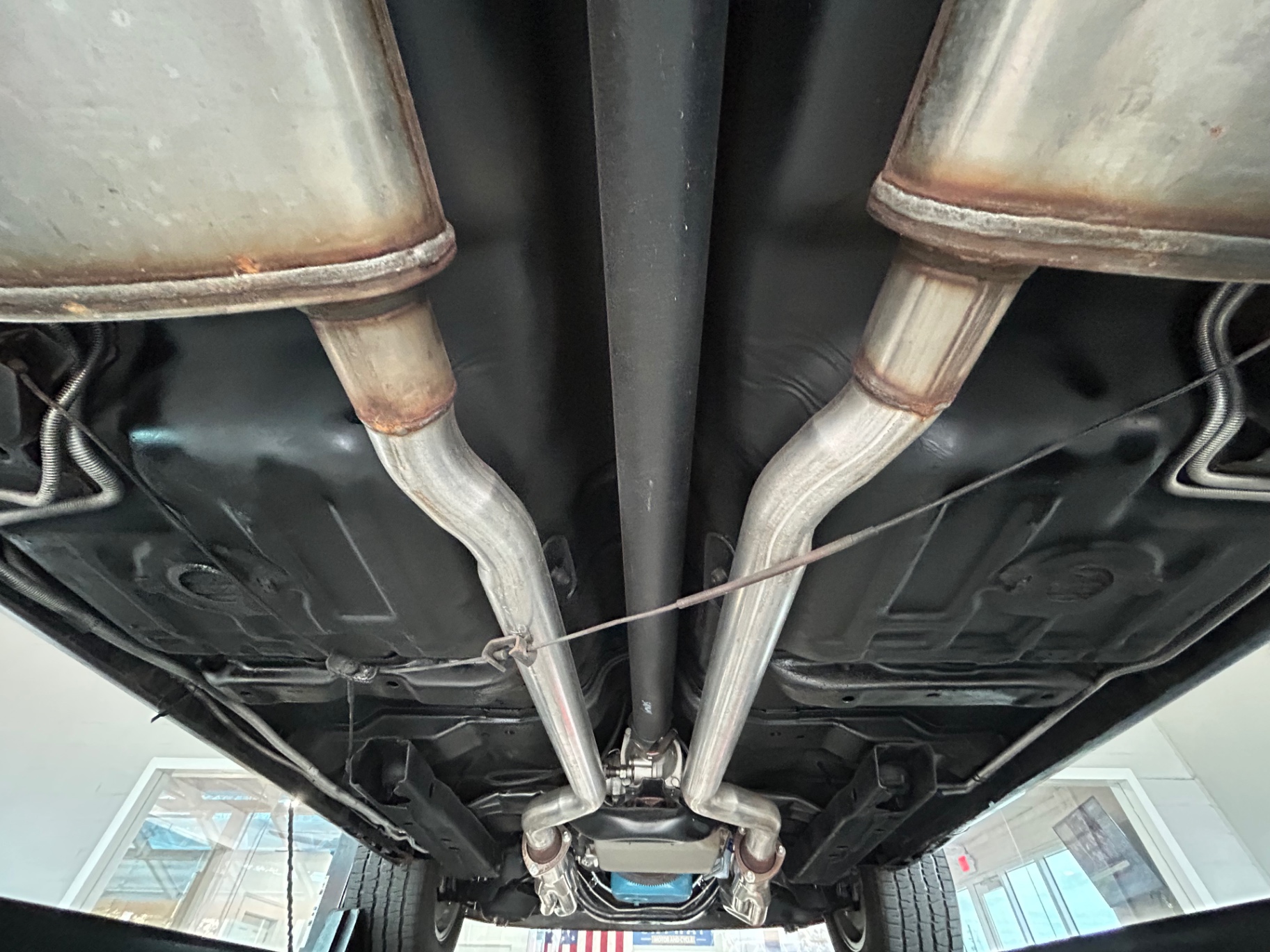 Vehicle photo 56