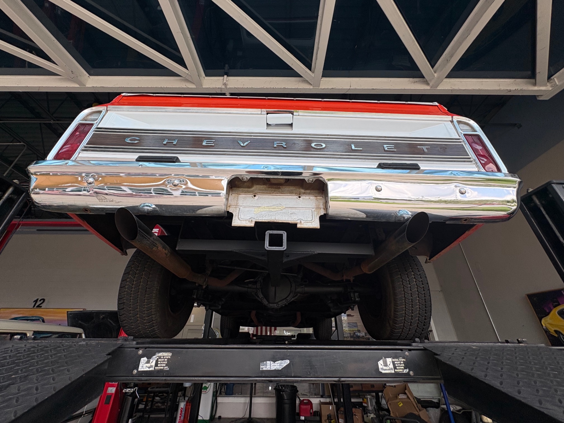 Vehicle photo 43
