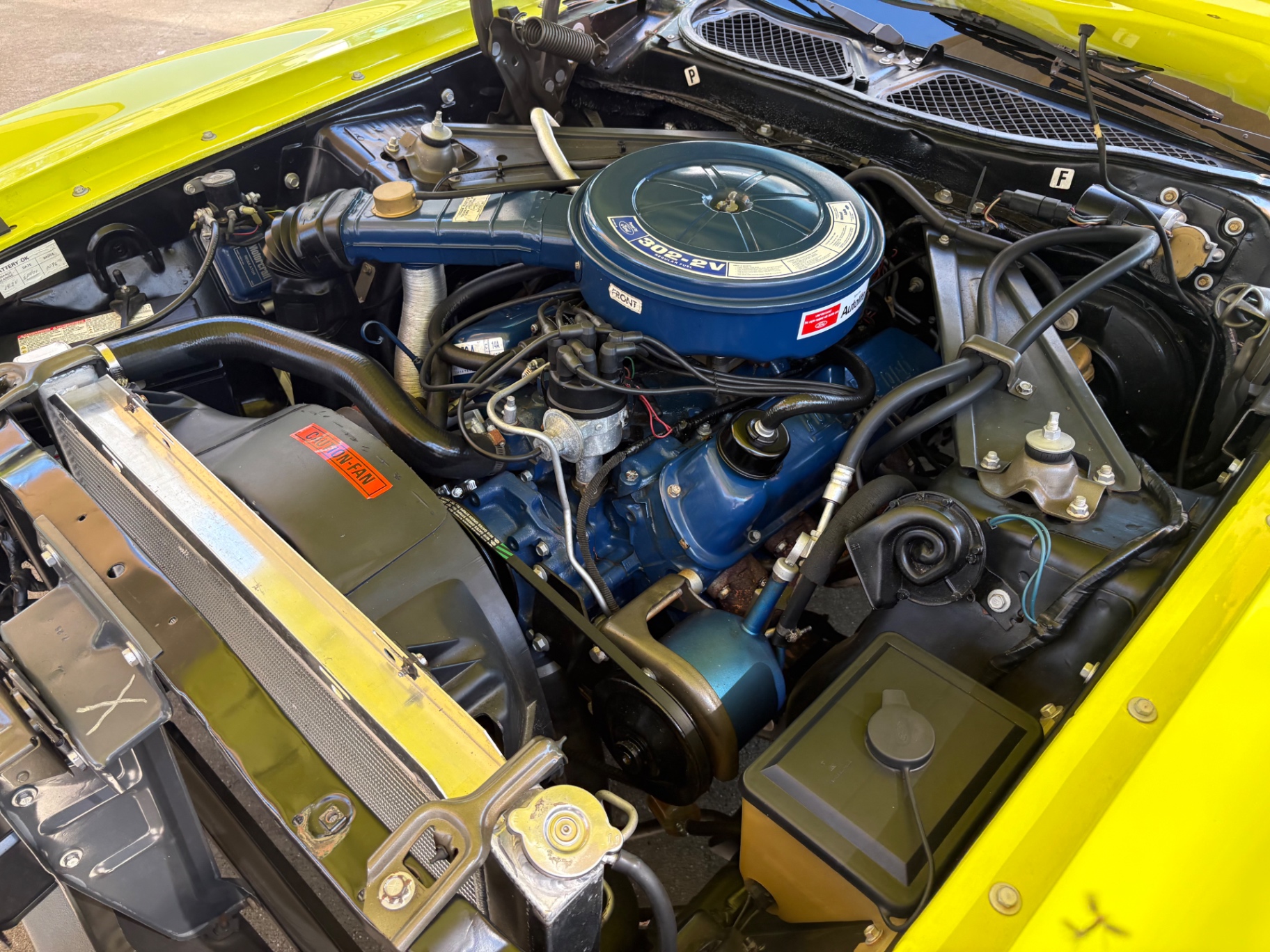 Vehicle photo 35