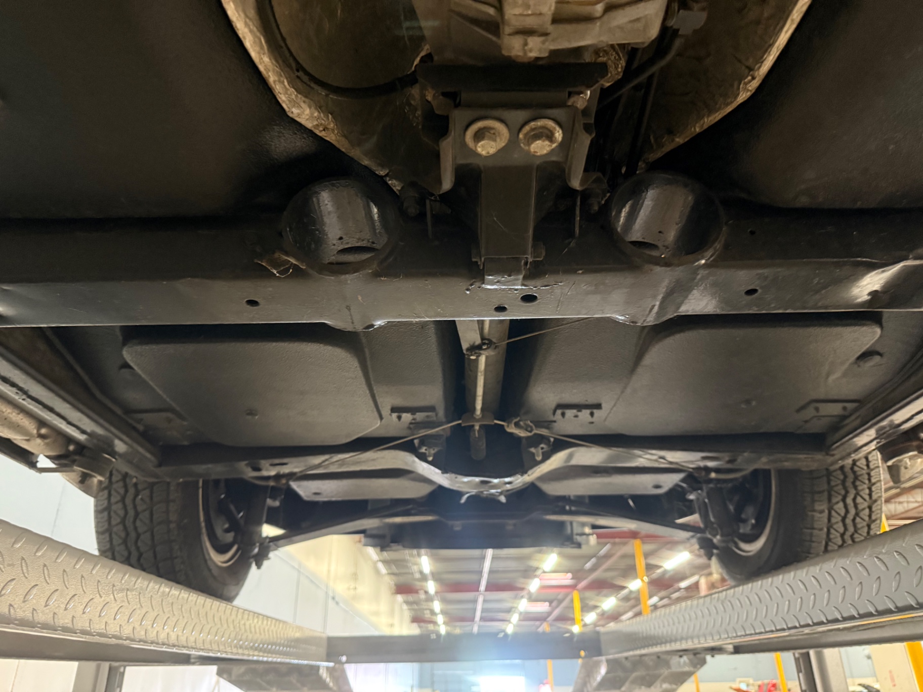 Vehicle photo 47