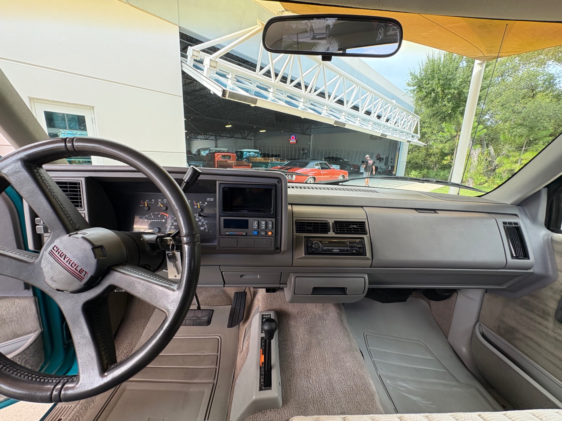 Vehicle photo 36