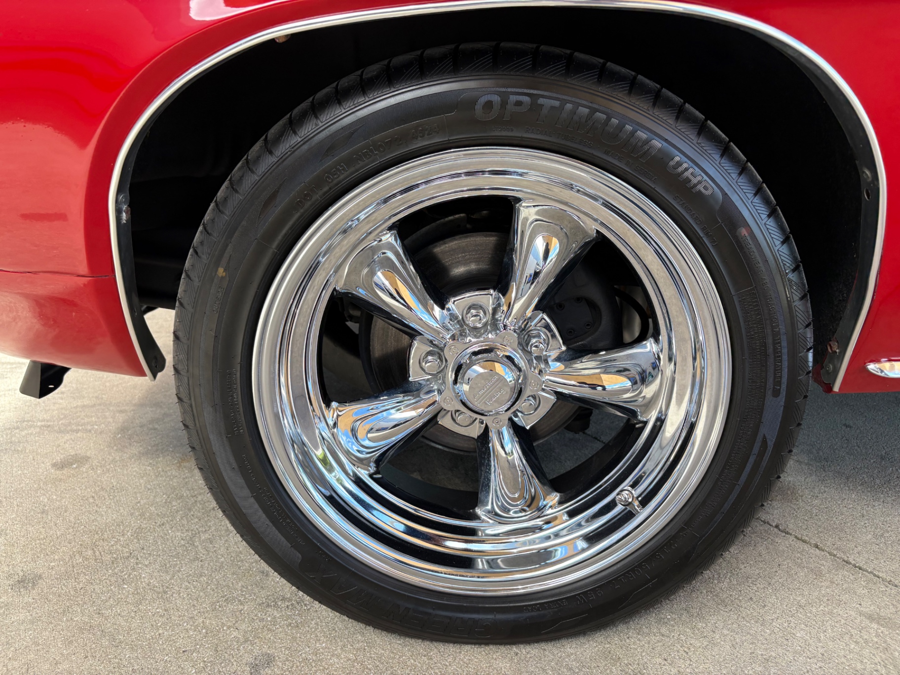 Vehicle photo 23