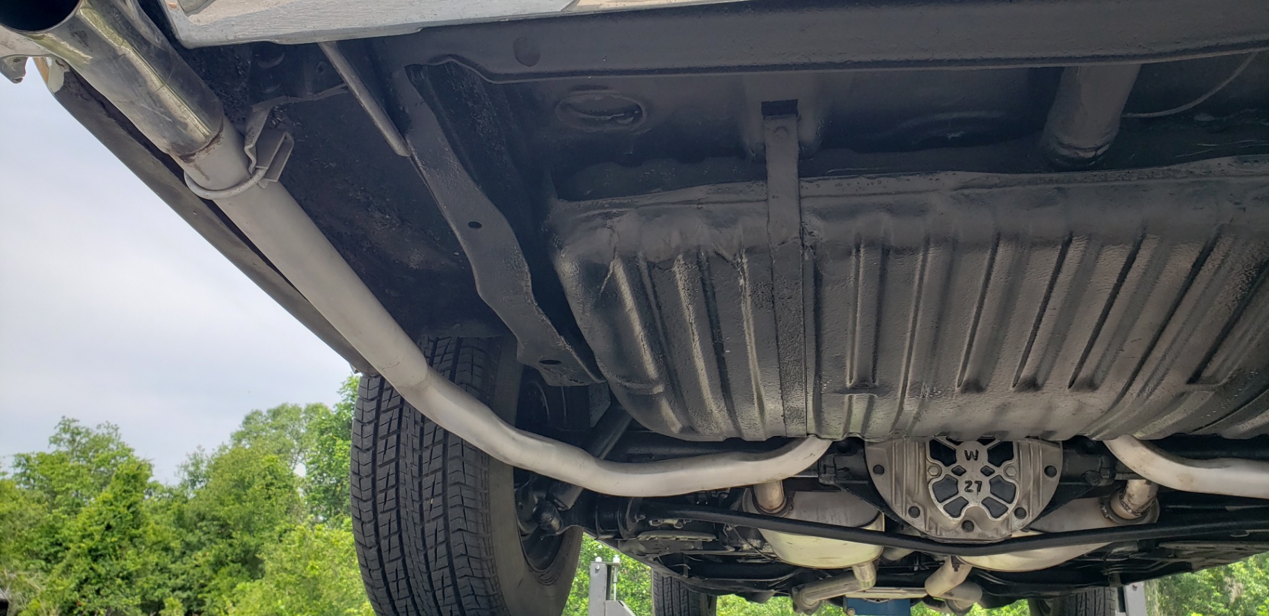 Vehicle photo 40
