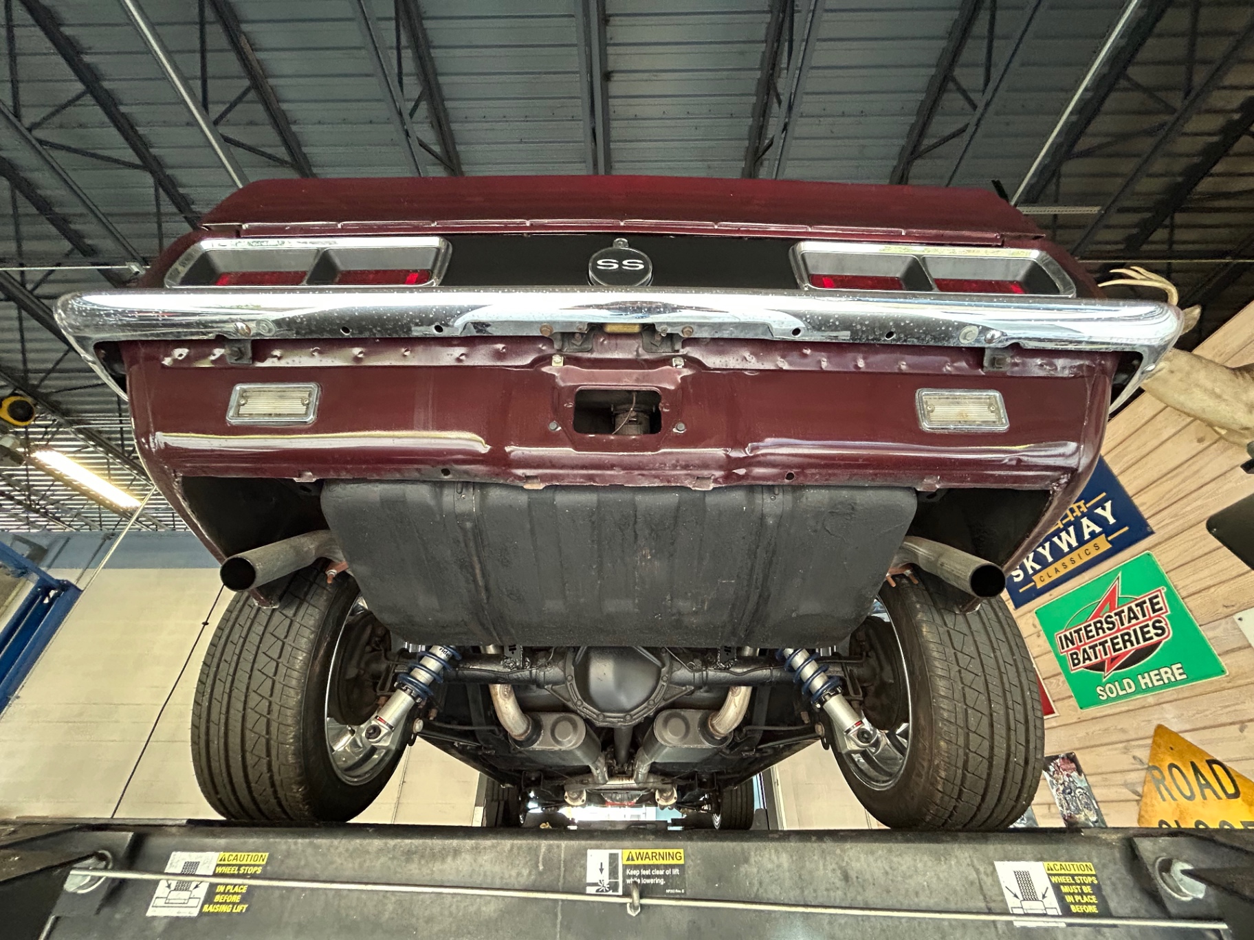 Vehicle photo 46