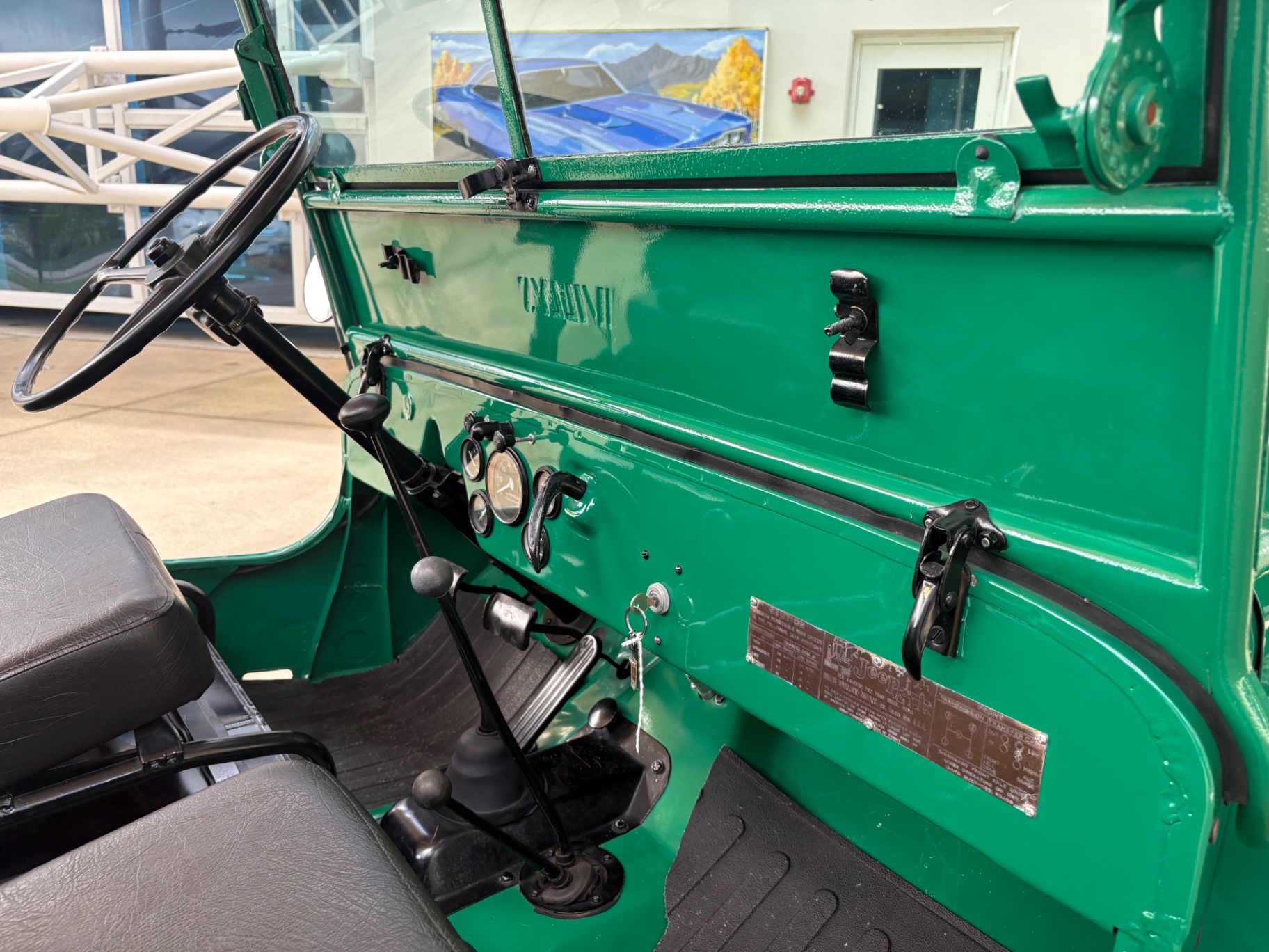 Vehicle photo 37