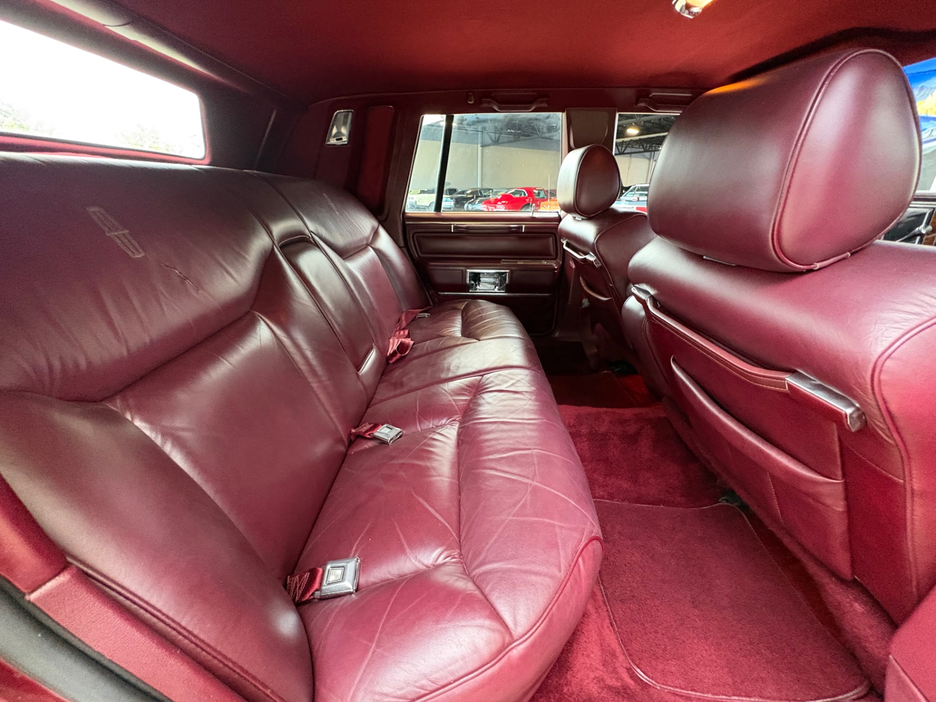 Vehicle photo 43