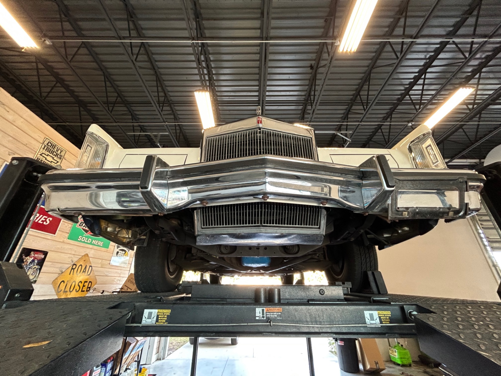 Vehicle photo 34
