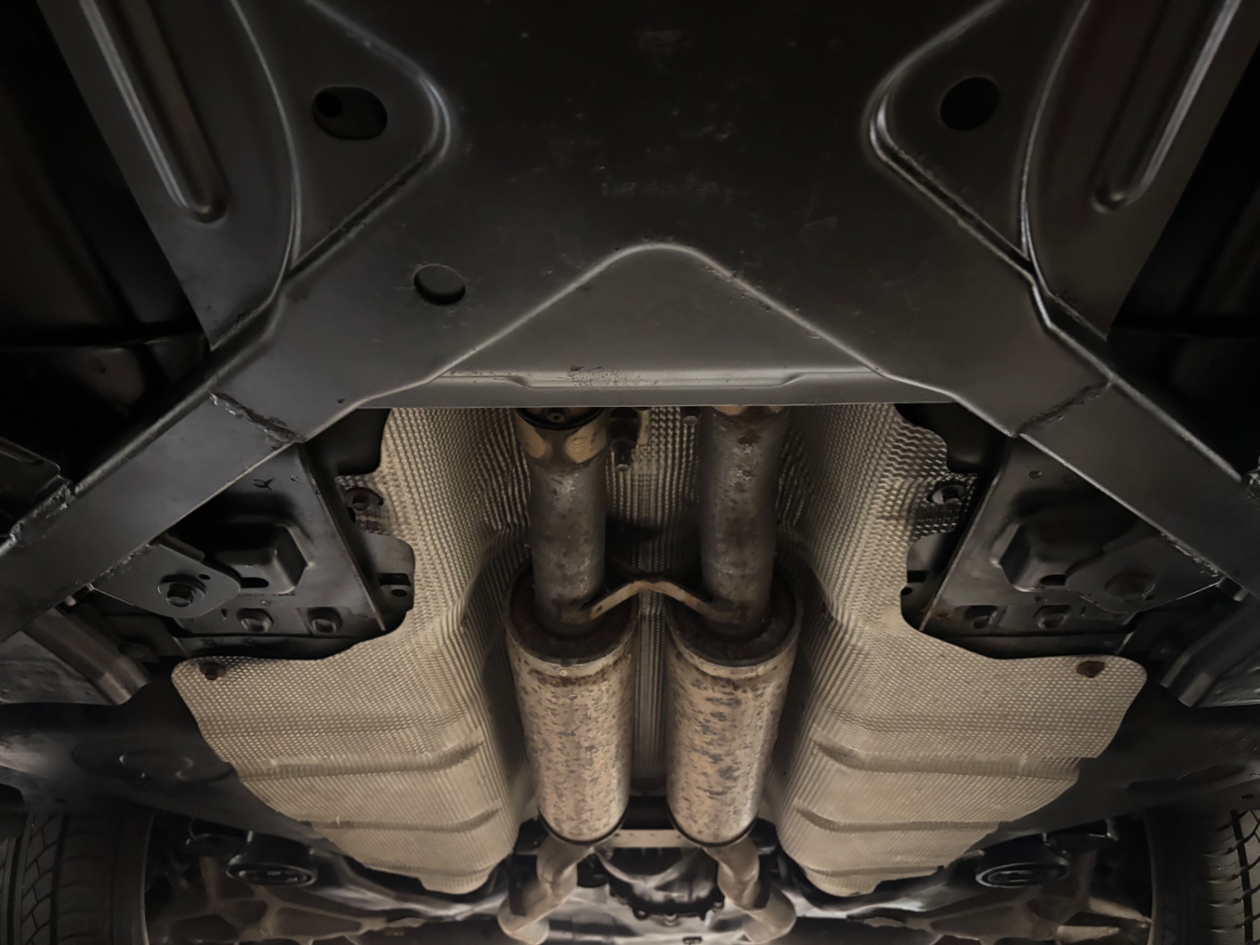 Vehicle photo 43