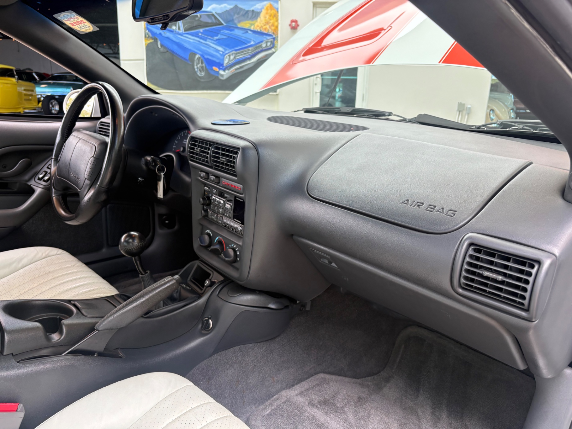 Vehicle photo 36