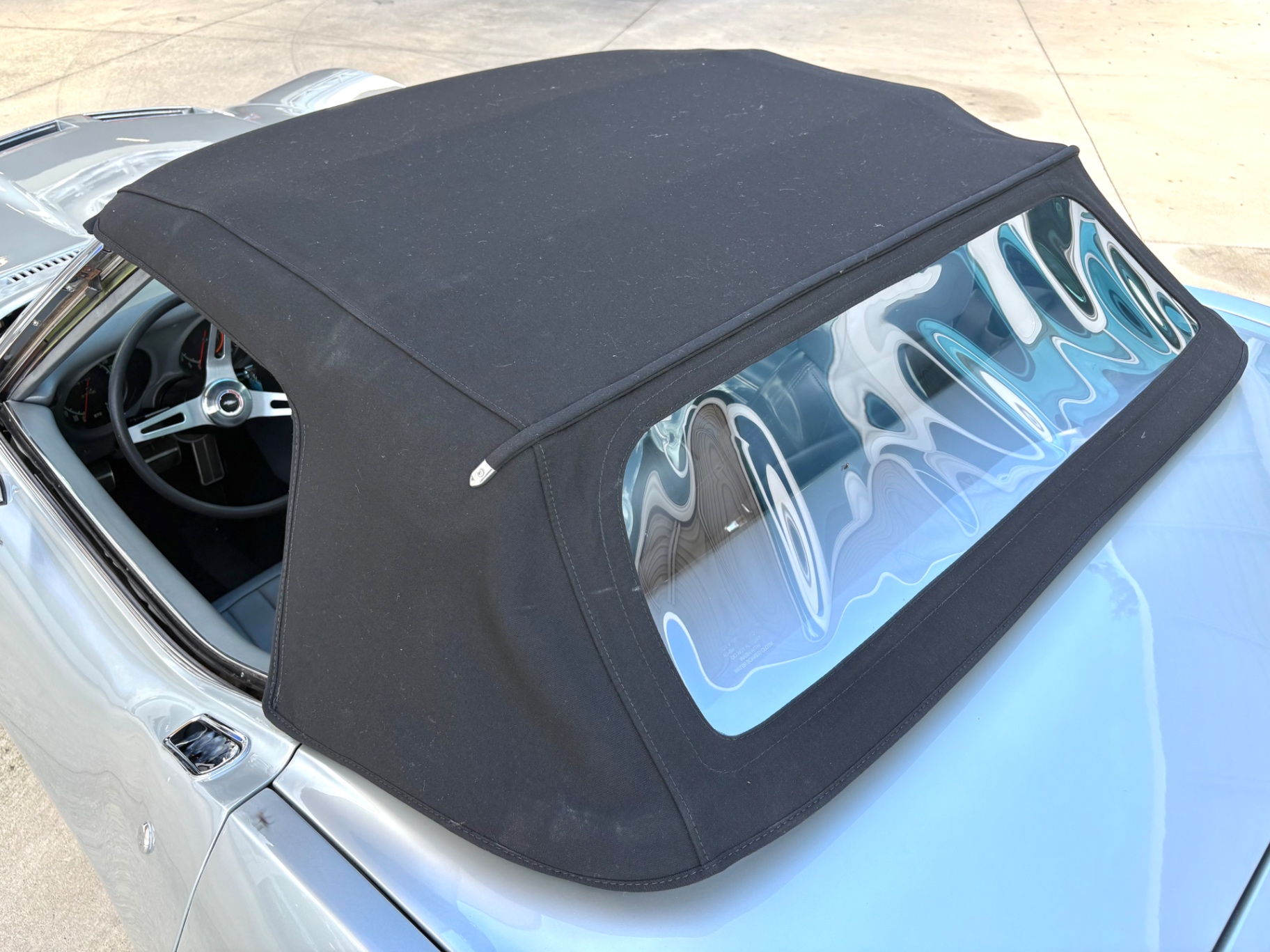 Vehicle photo 24