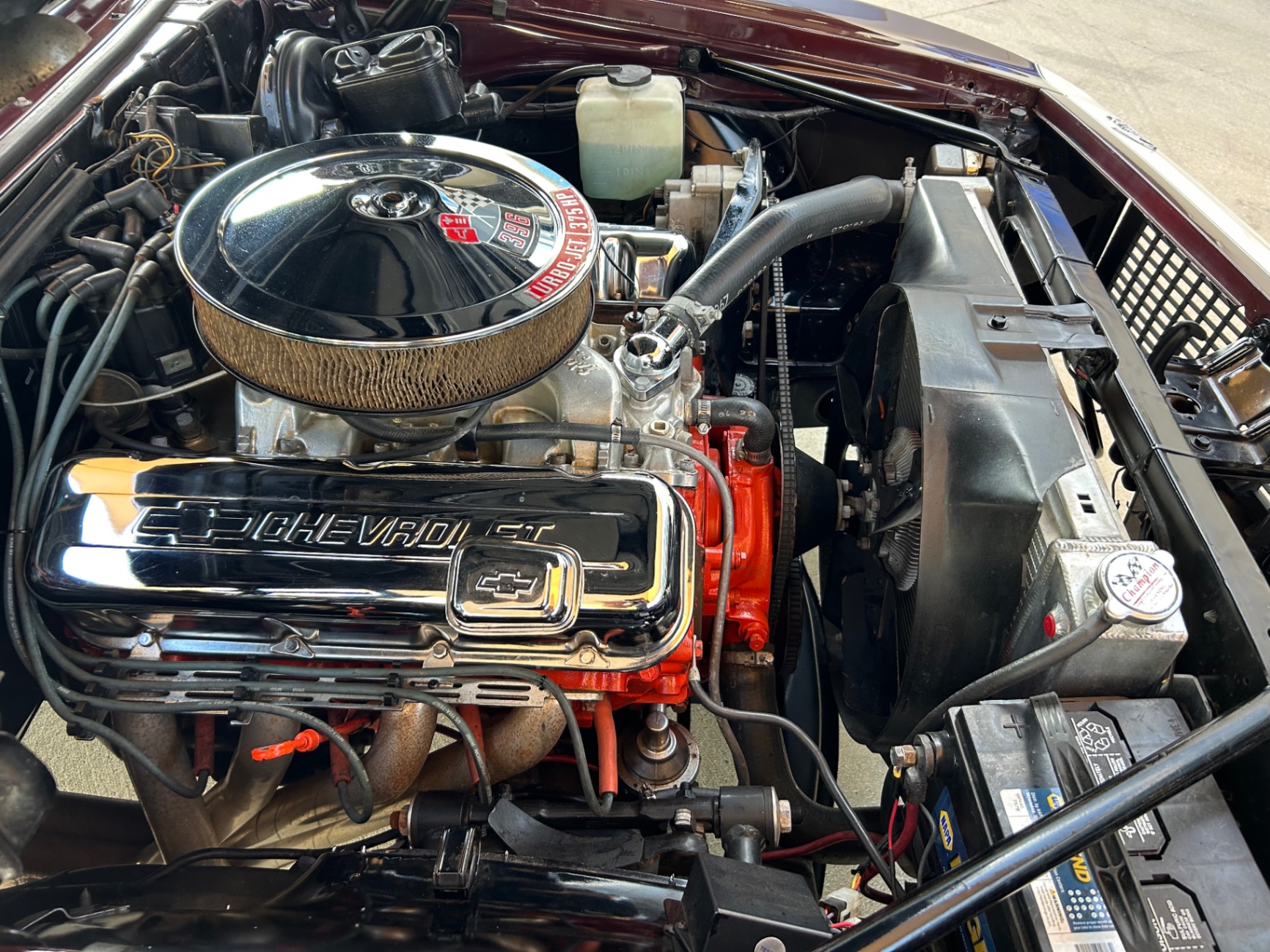 Vehicle photo 30