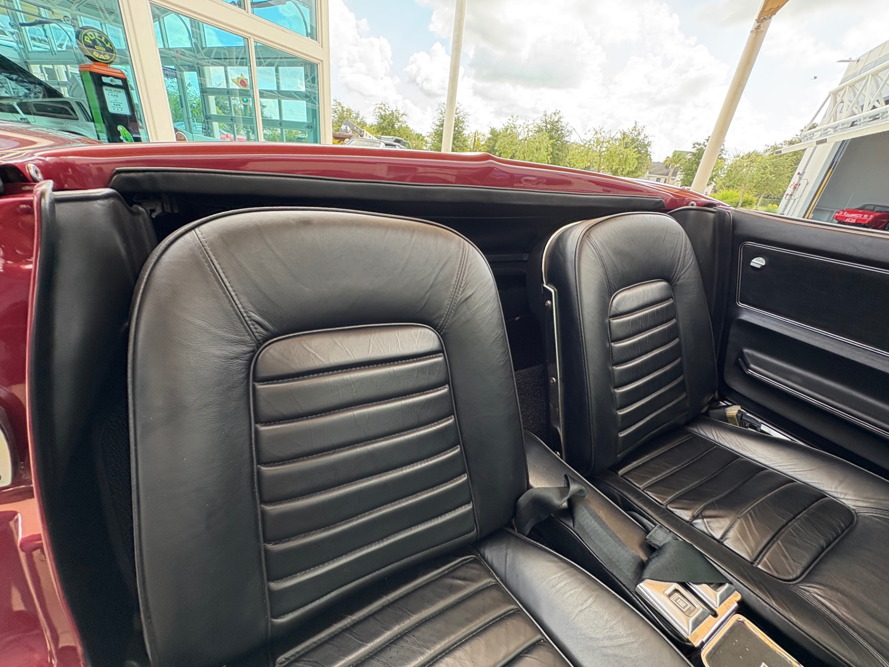Vehicle photo 47