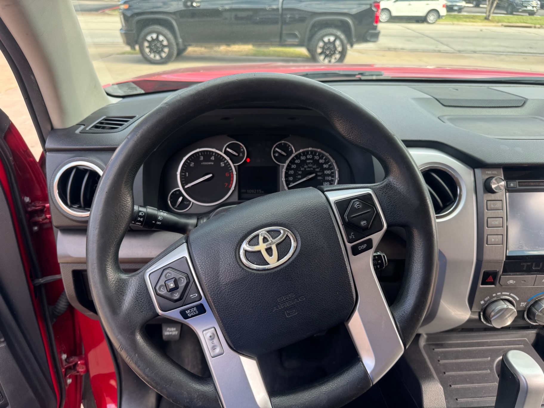 2015 Toyota Tundra SR5 photo 27