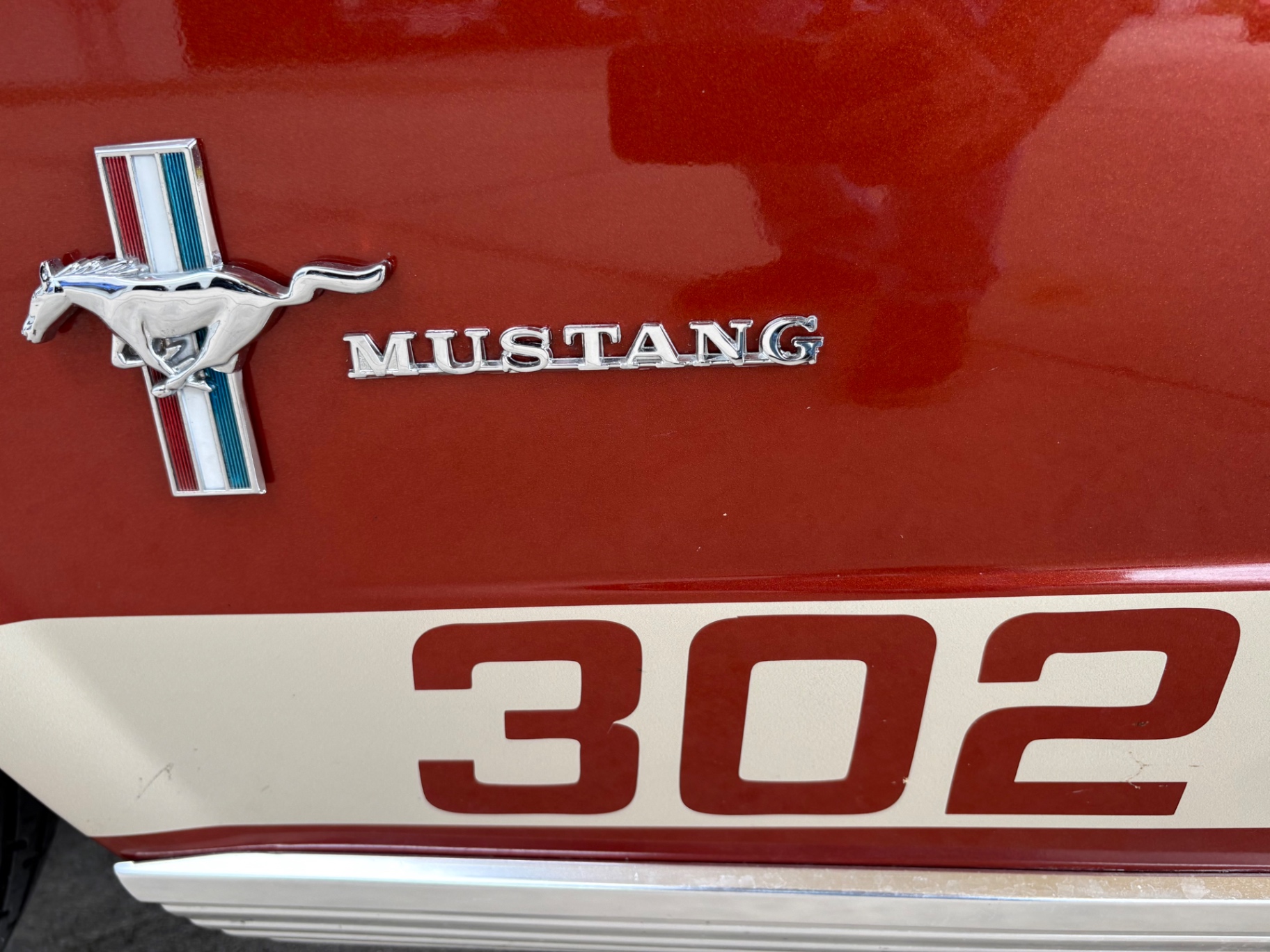 Vehicle photo 28