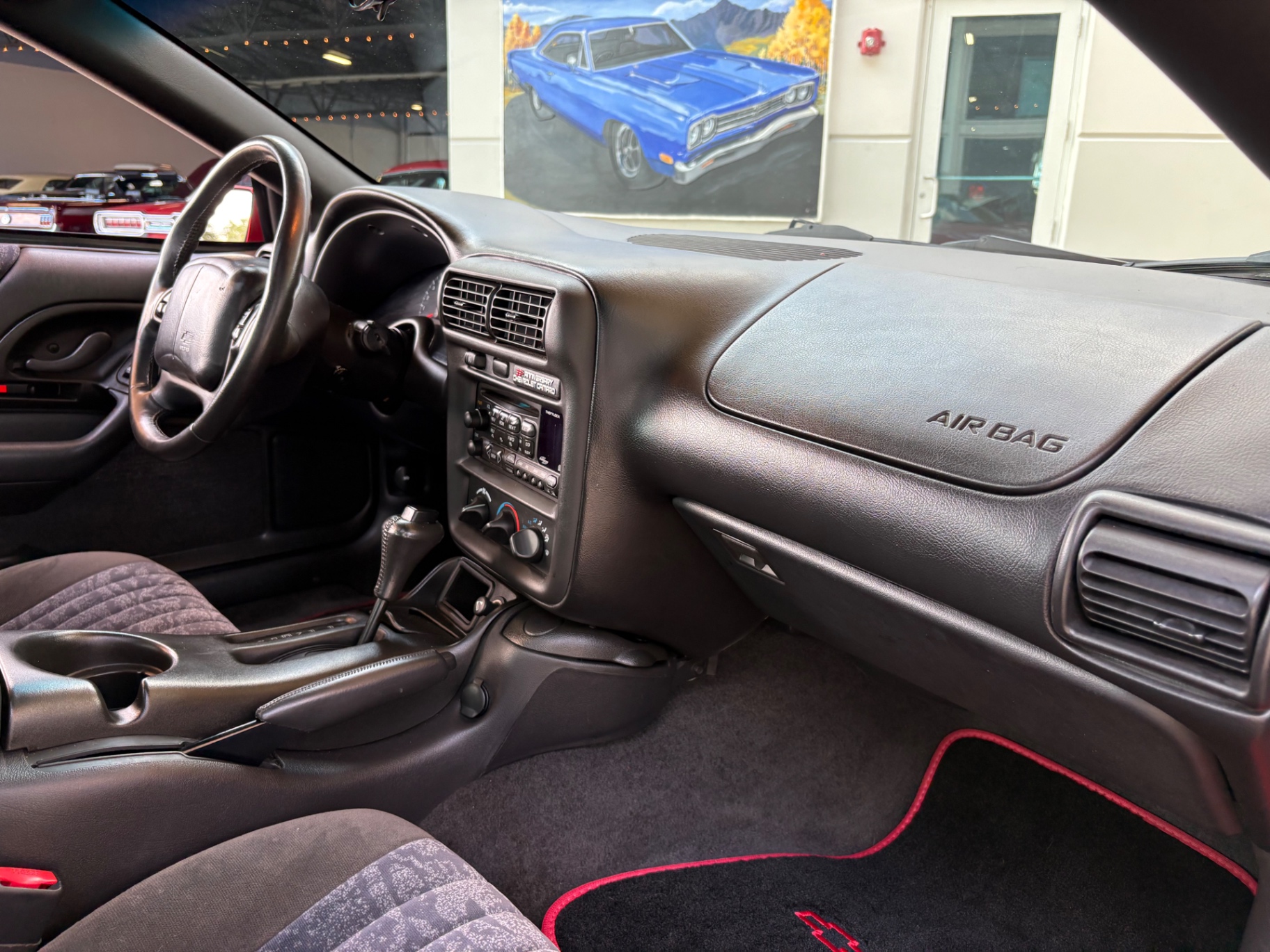 Vehicle photo 37