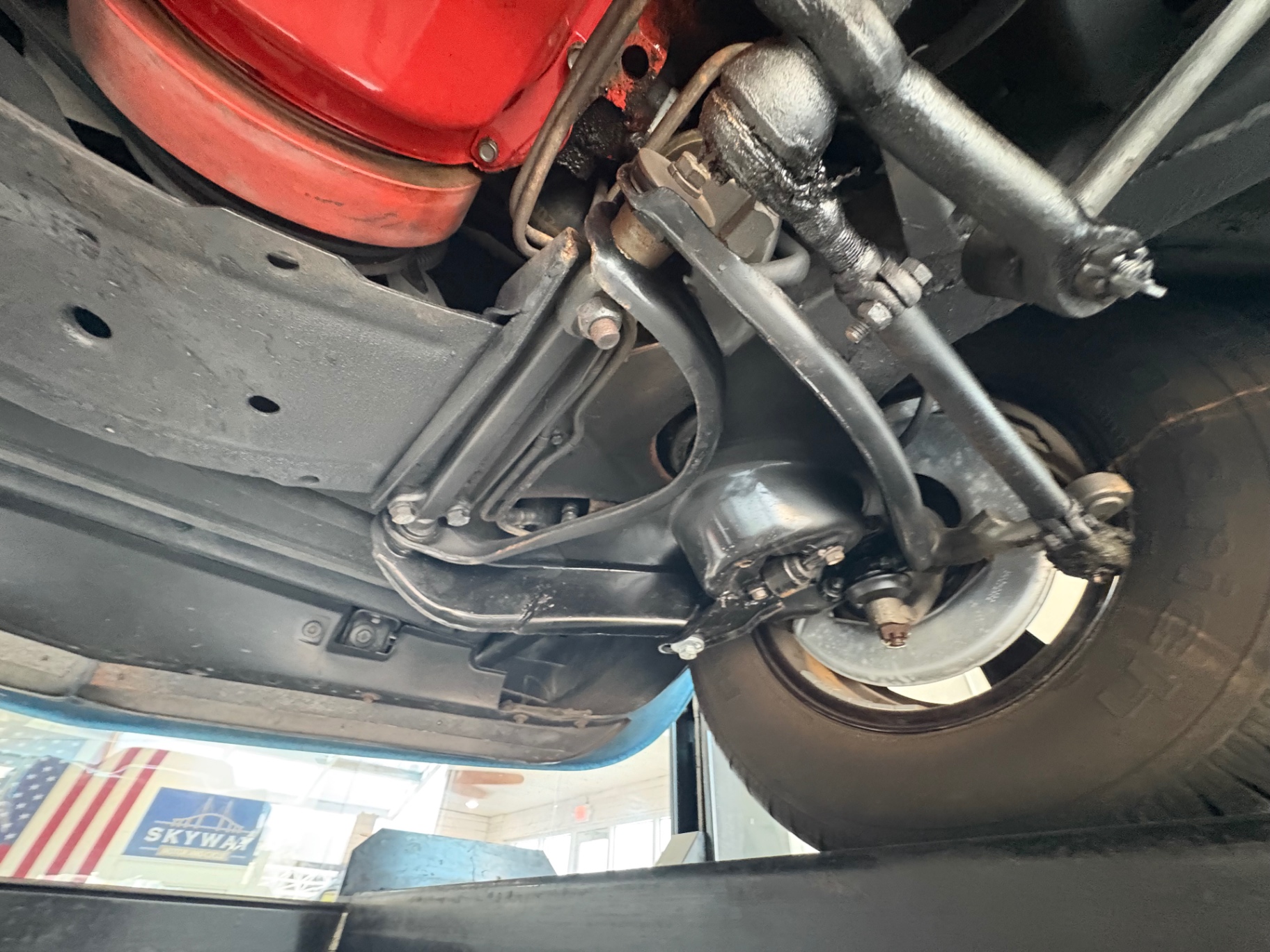 Vehicle photo 50