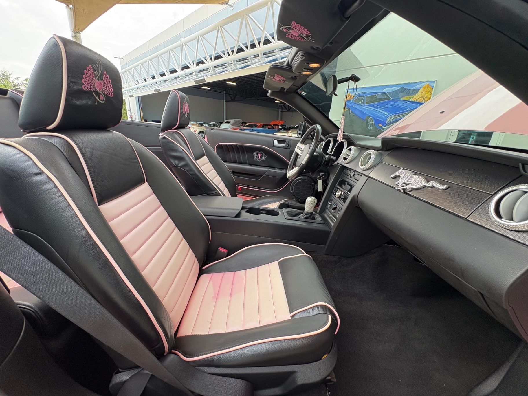 Vehicle photo 45