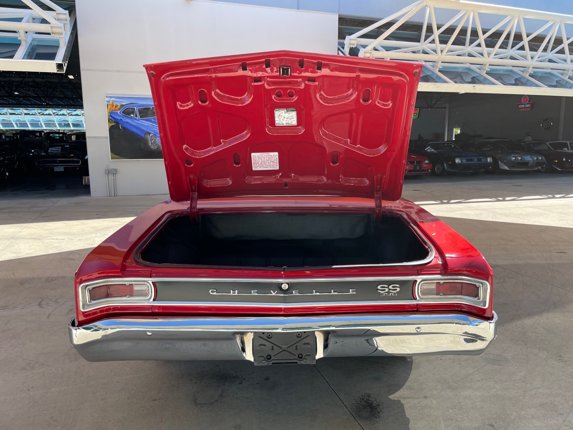 Vehicle photo 16