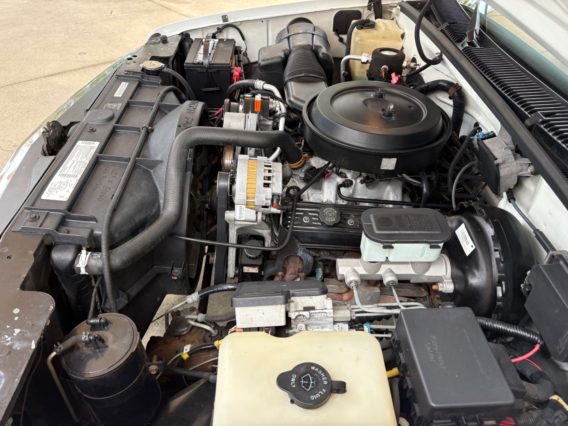 Vehicle photo 29