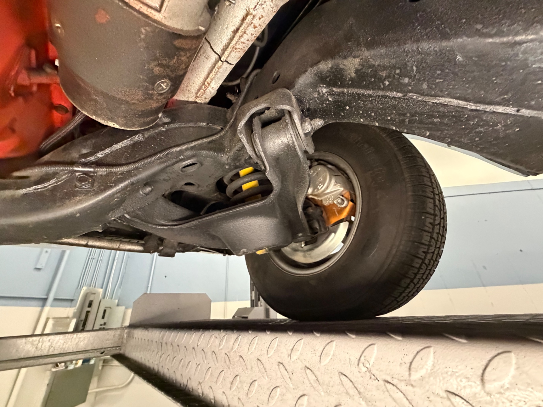 Vehicle photo 129