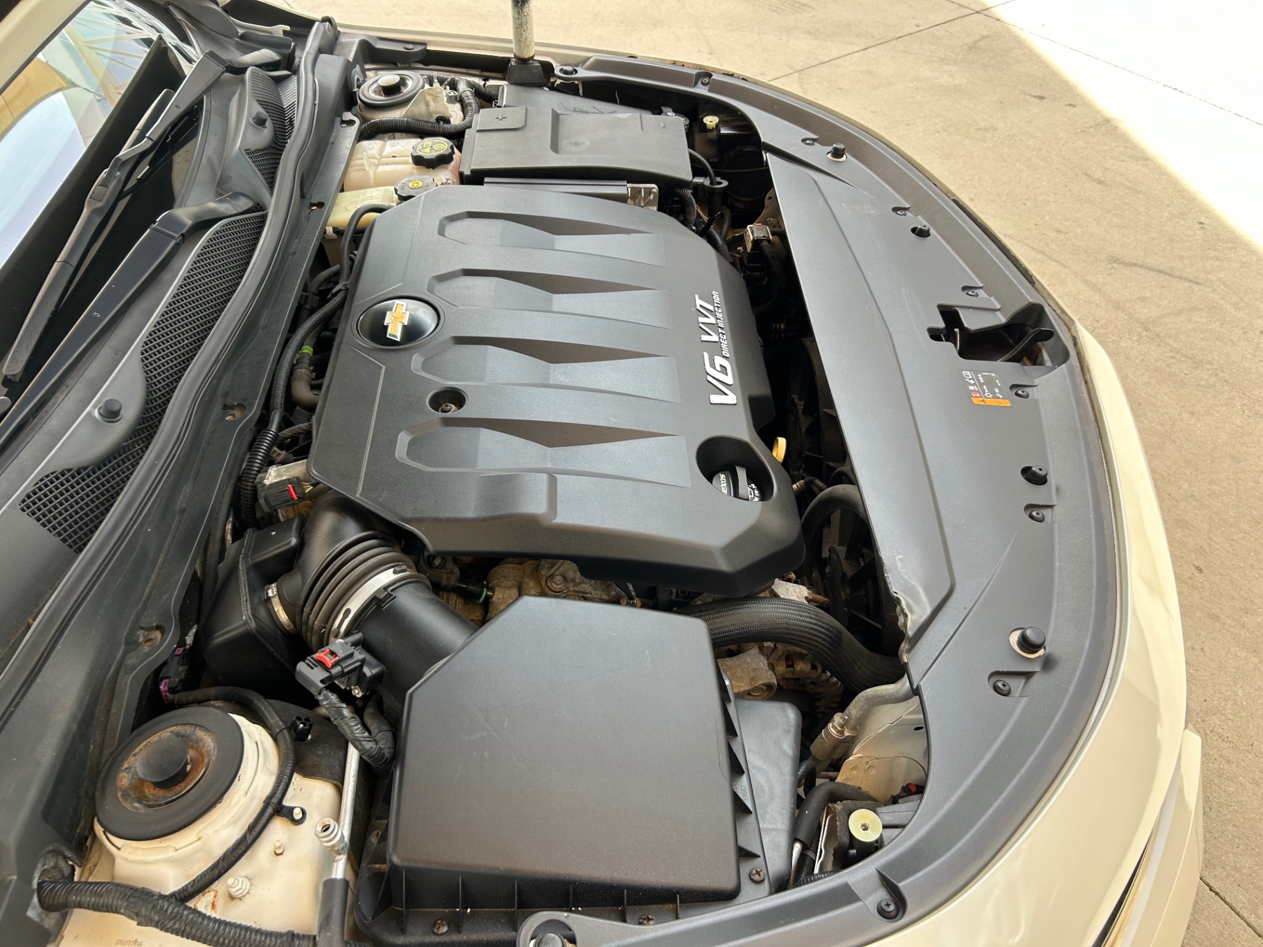 Vehicle photo 24