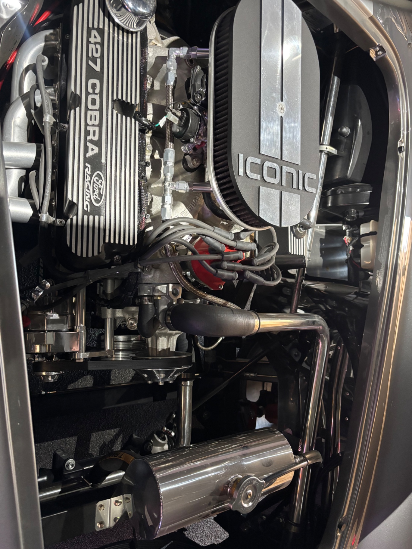 Vehicle photo 25