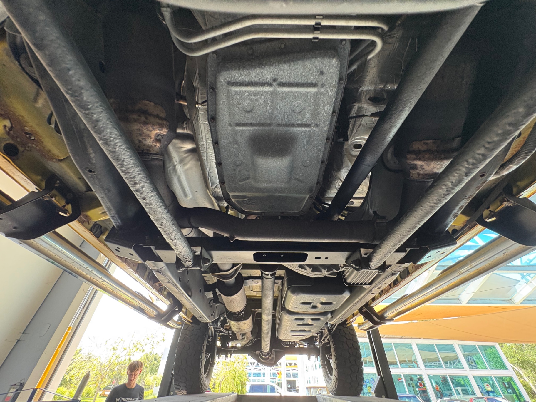 Vehicle photo 56