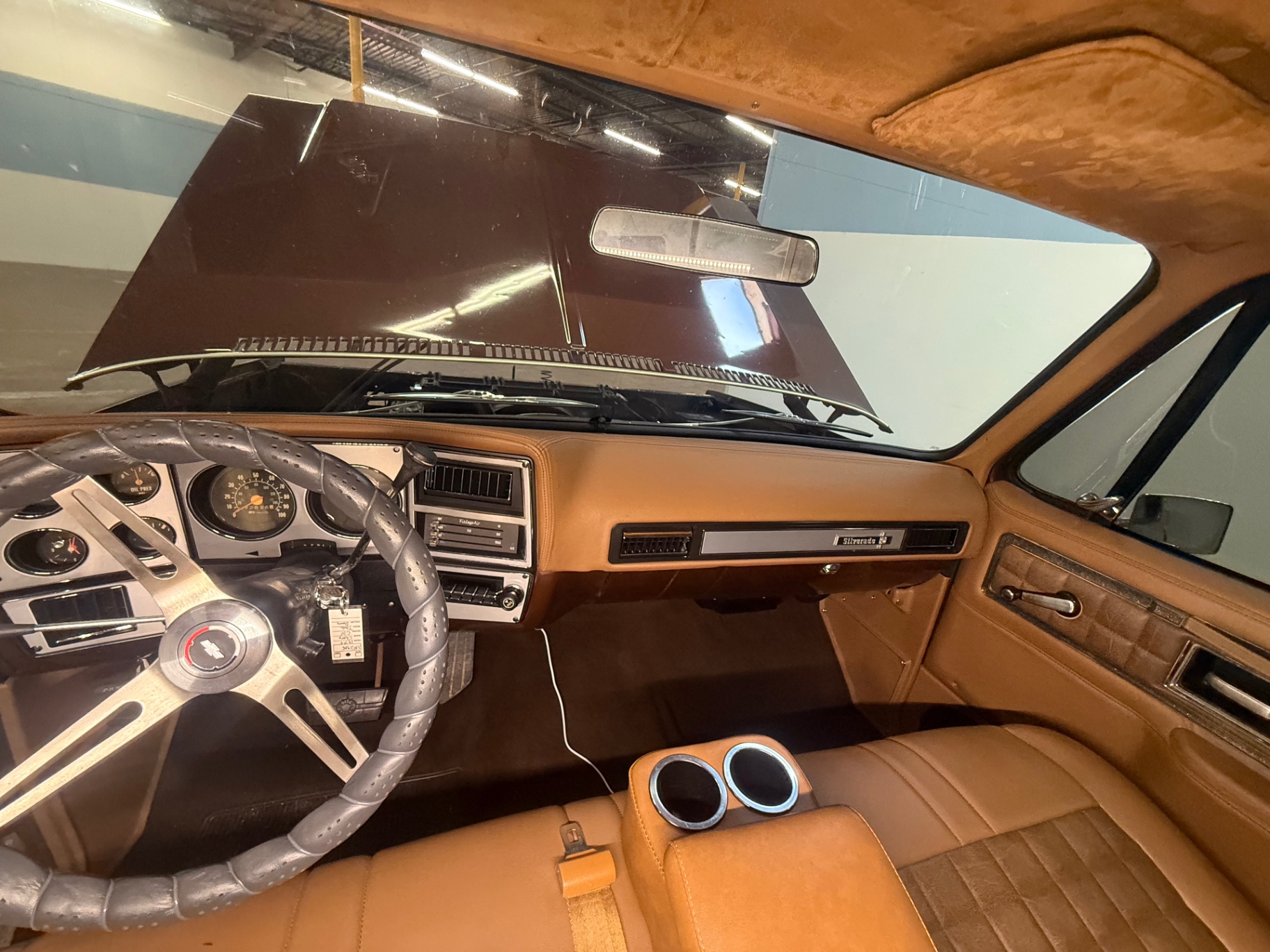 Vehicle photo 32
