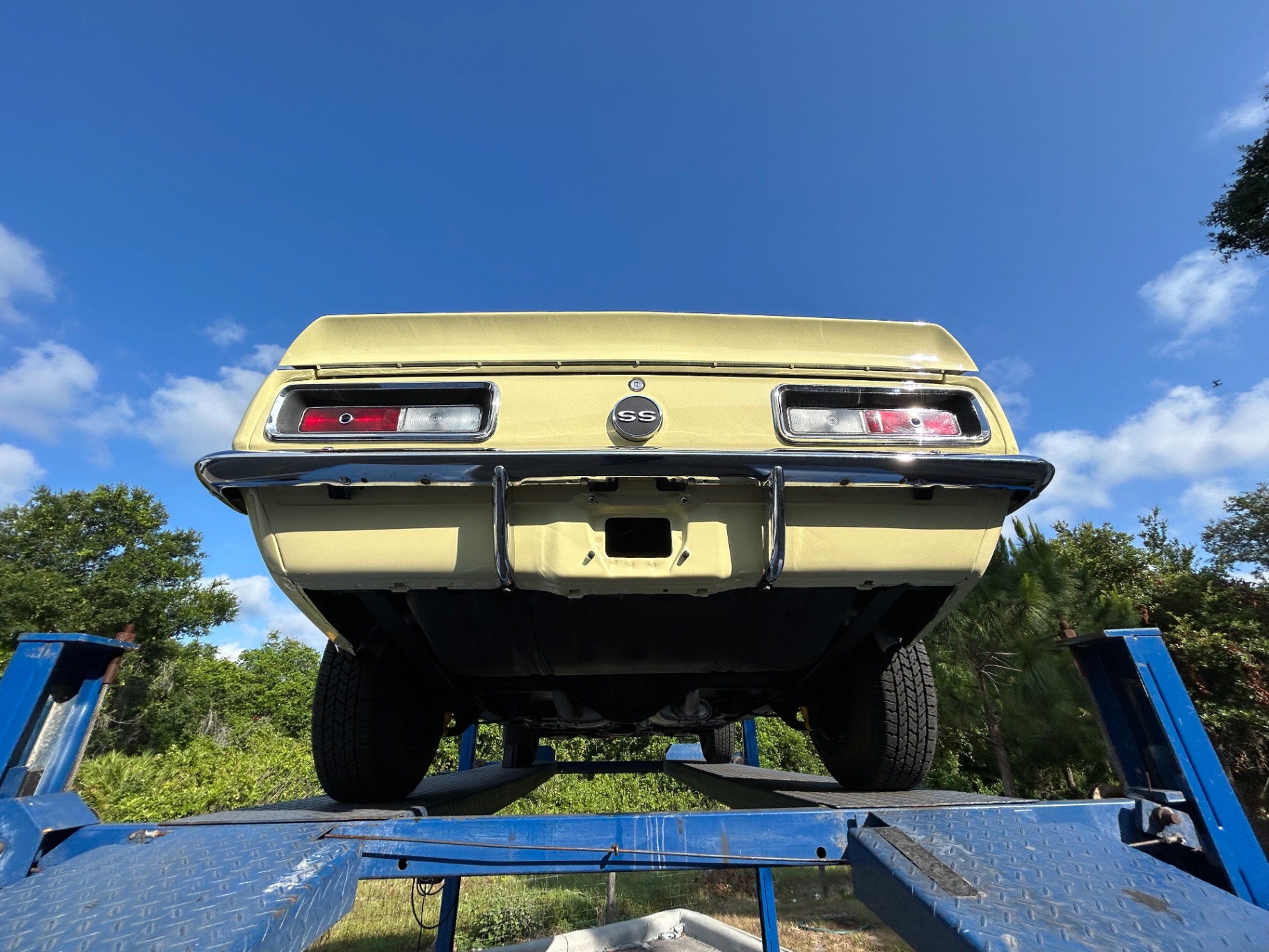 Vehicle photo 31