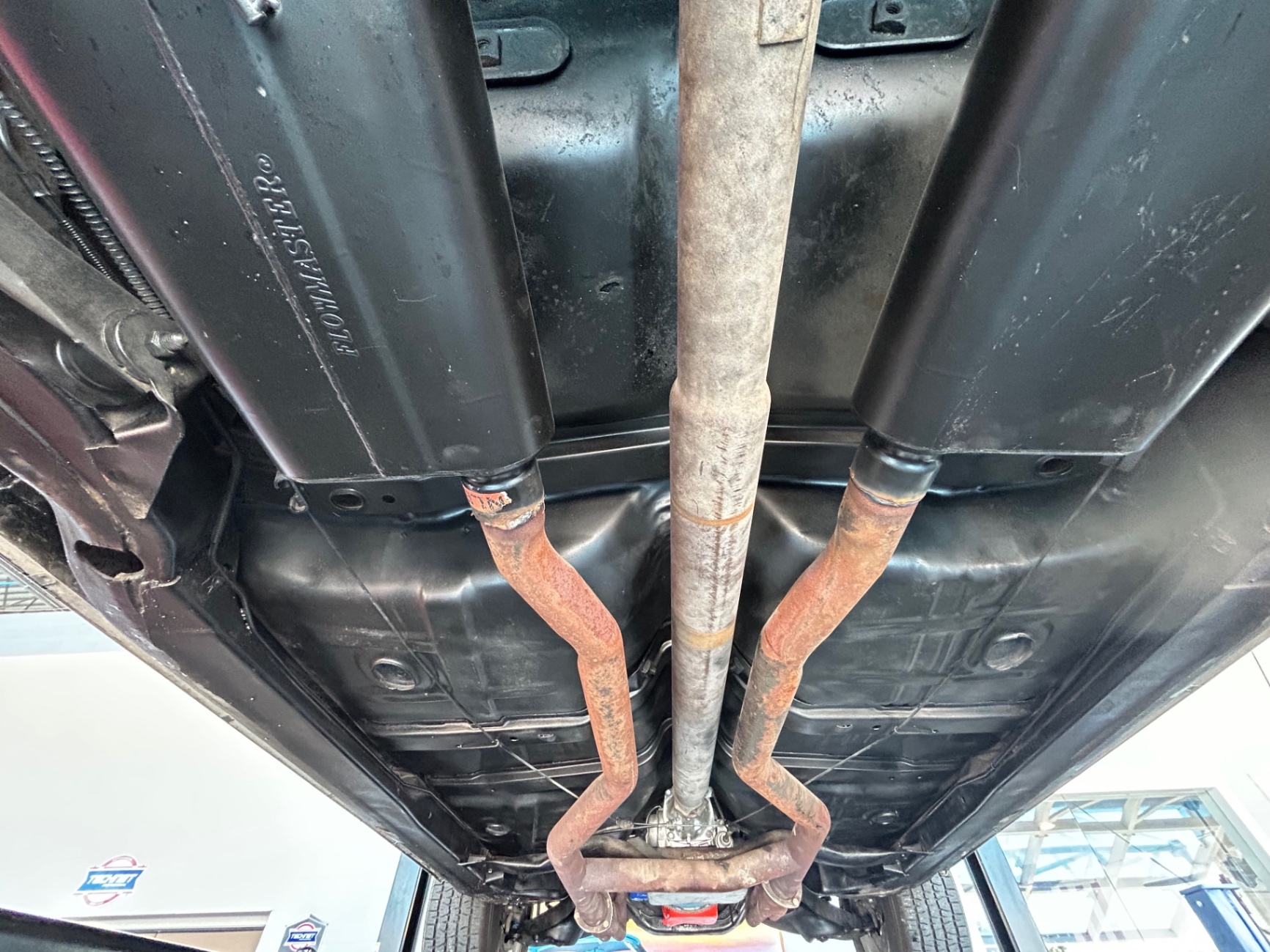 Vehicle photo 44