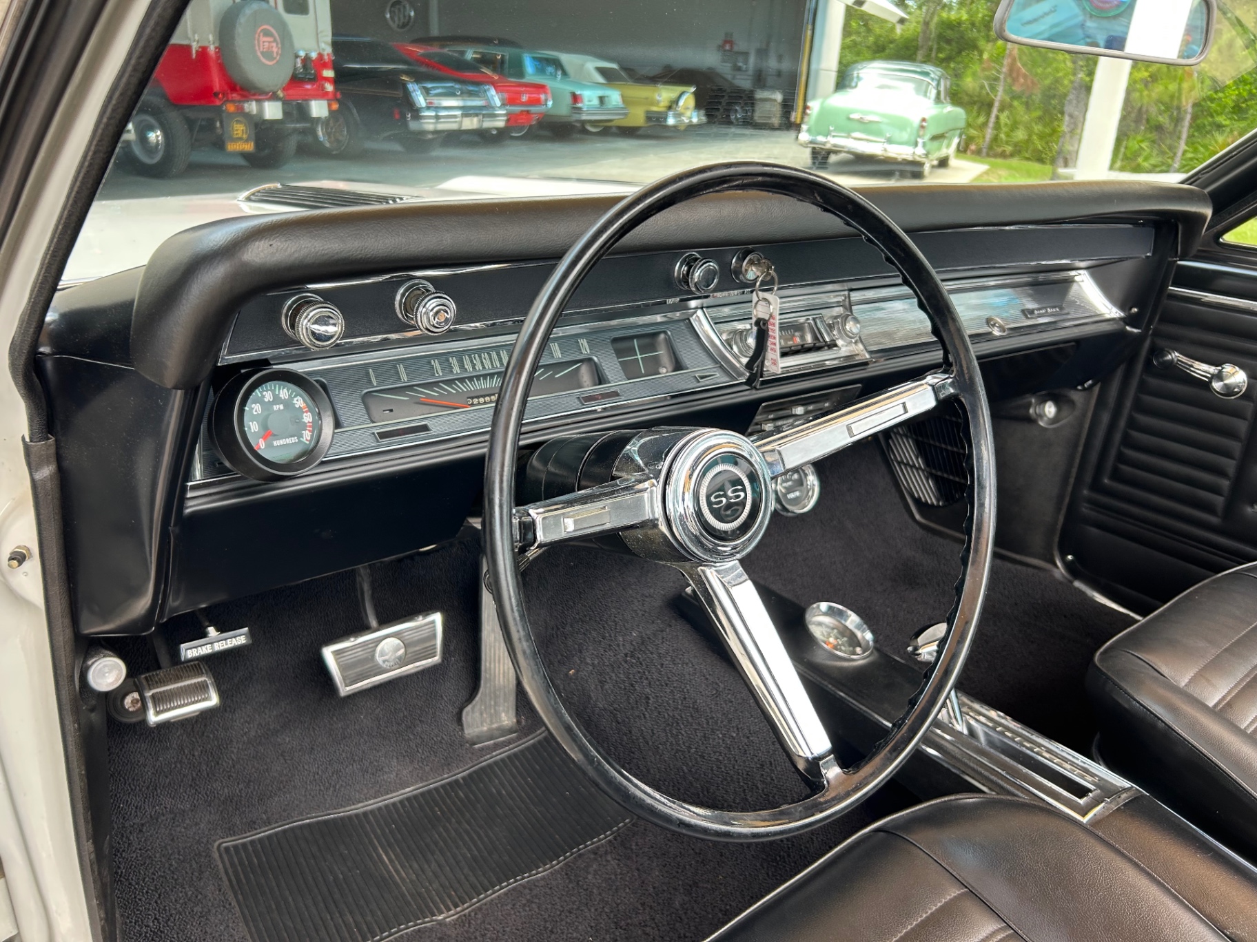 Vehicle photo 39