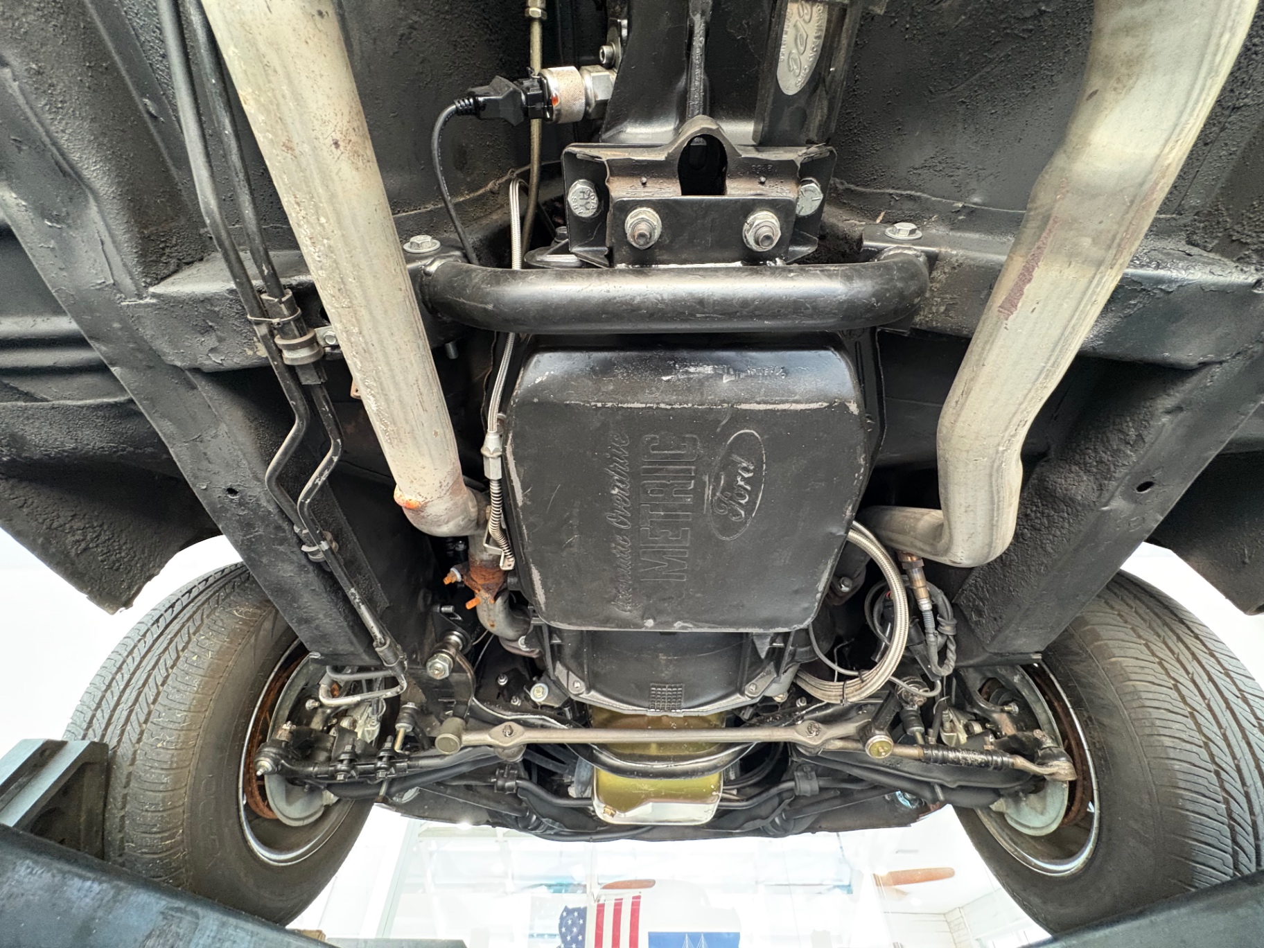 Vehicle photo 46