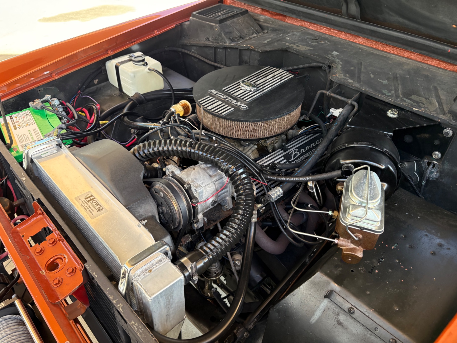 Vehicle photo 27