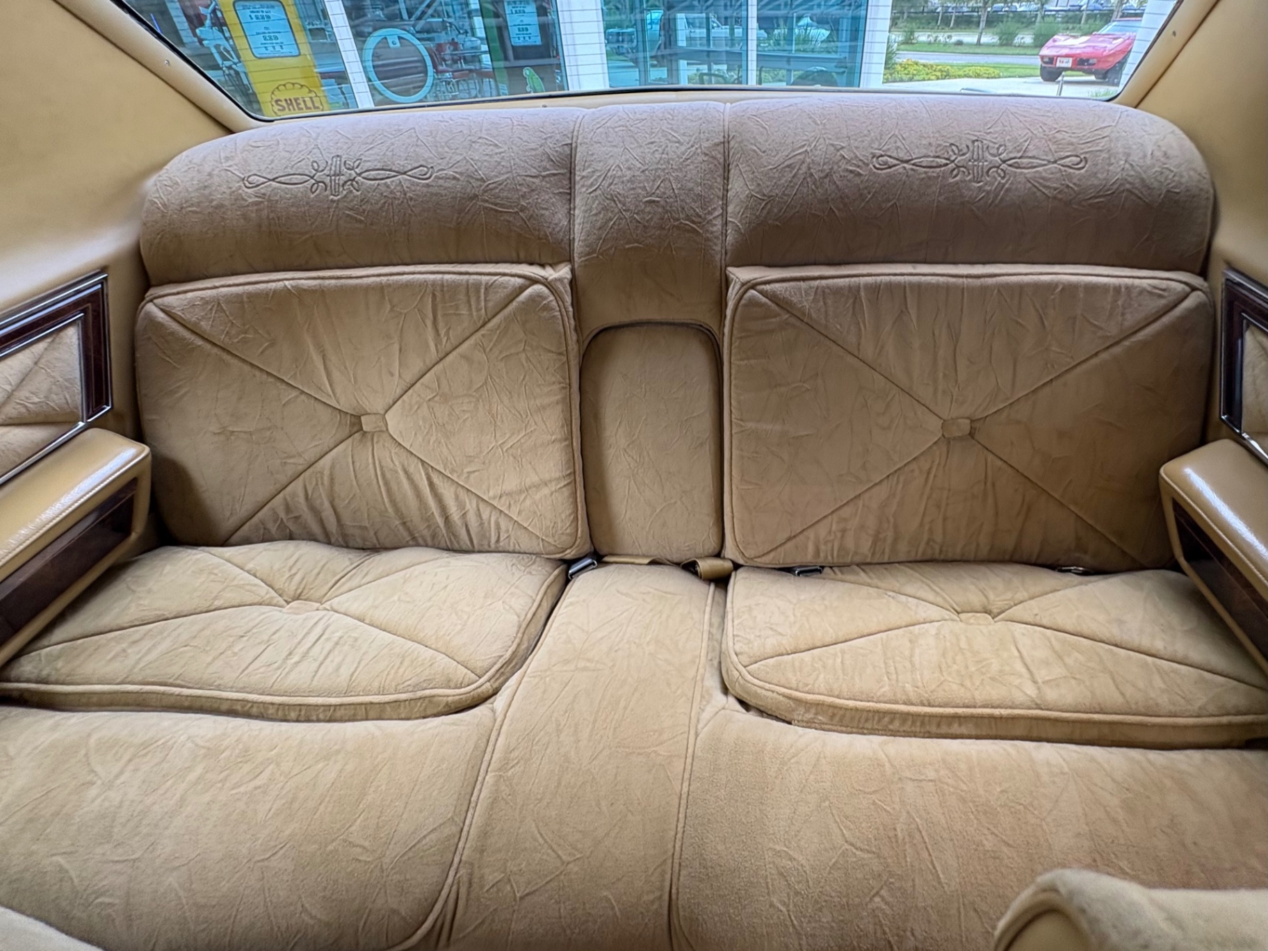 Vehicle photo 35