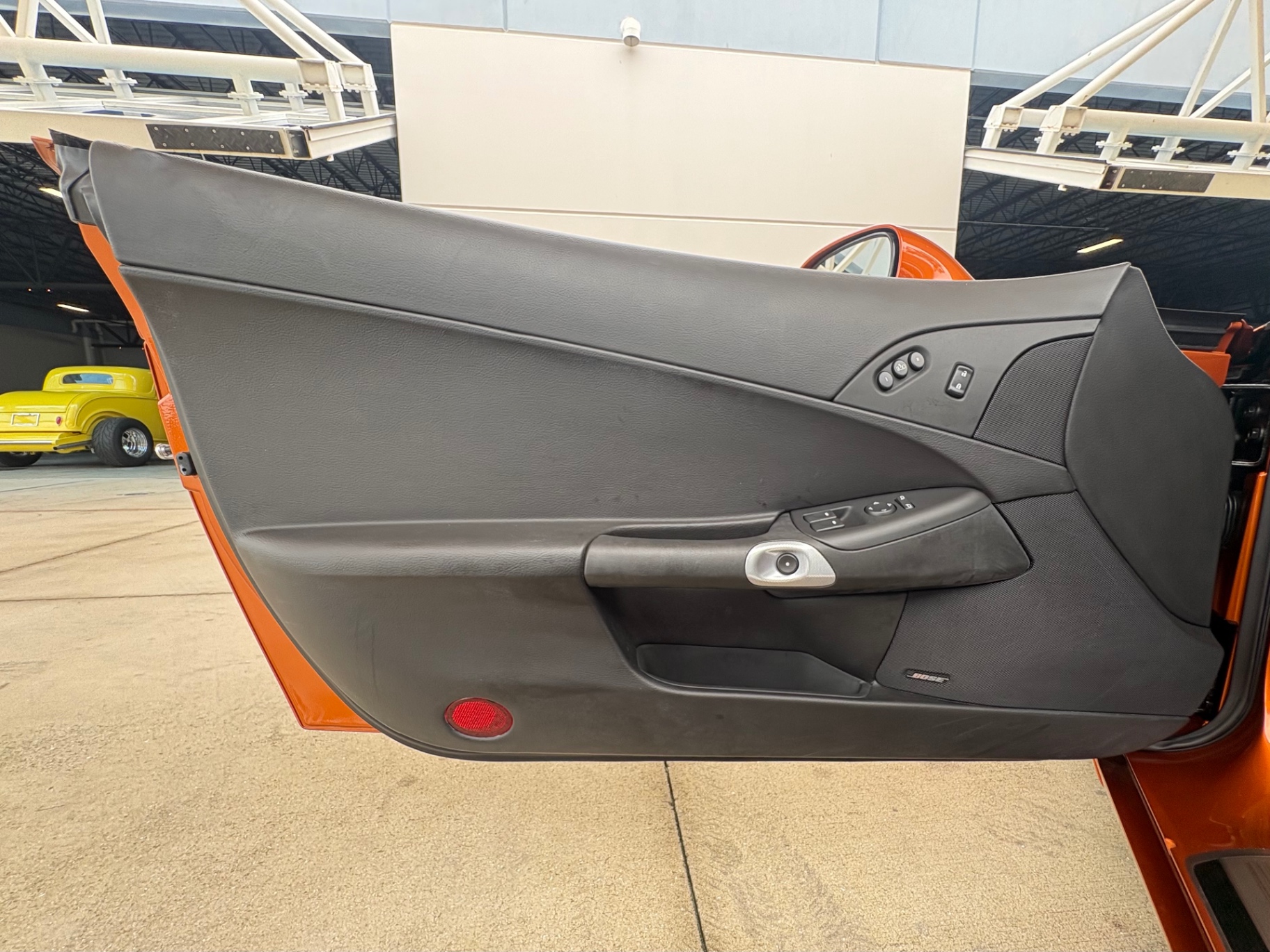 Vehicle photo 38