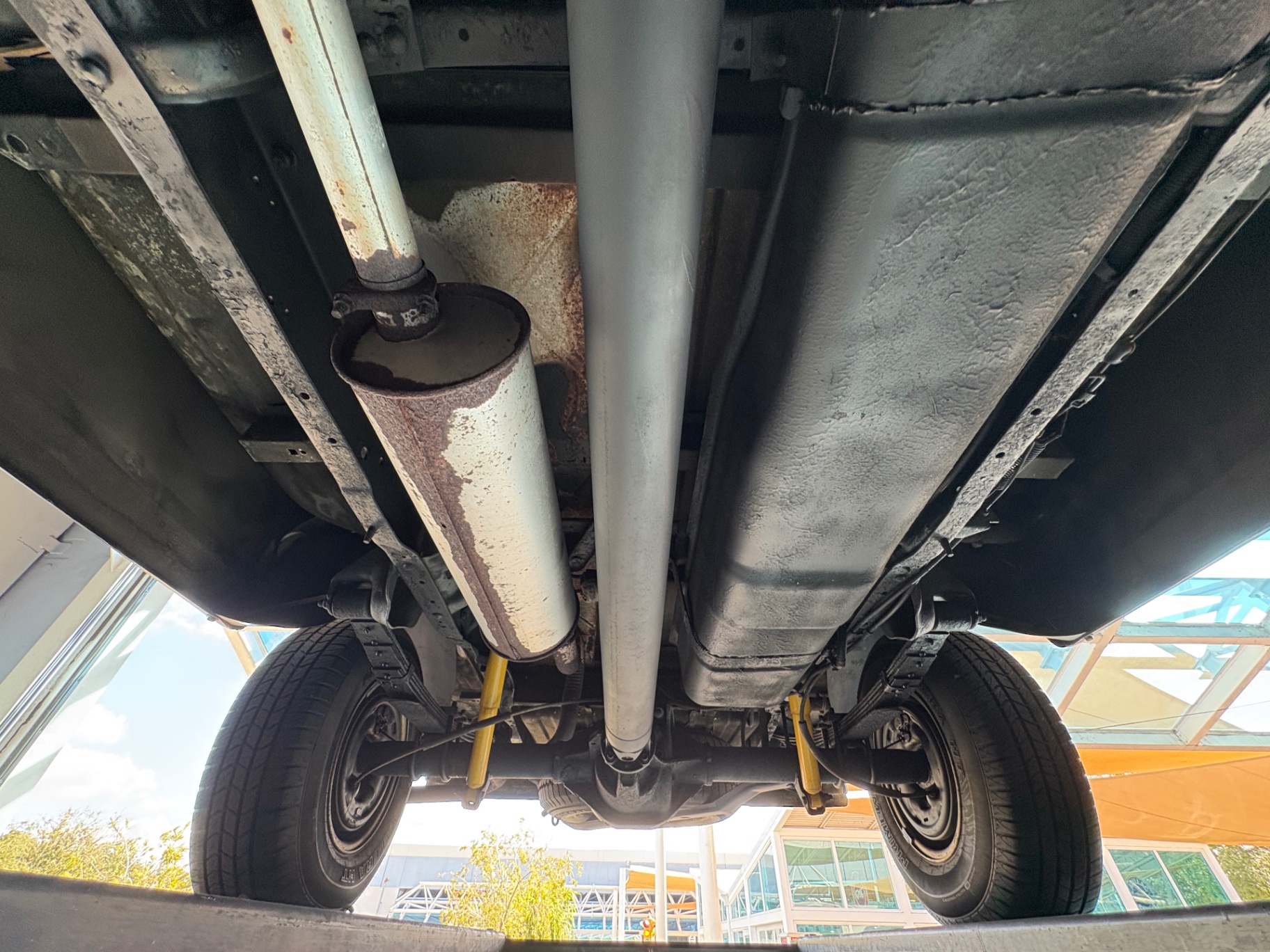 Vehicle photo 51