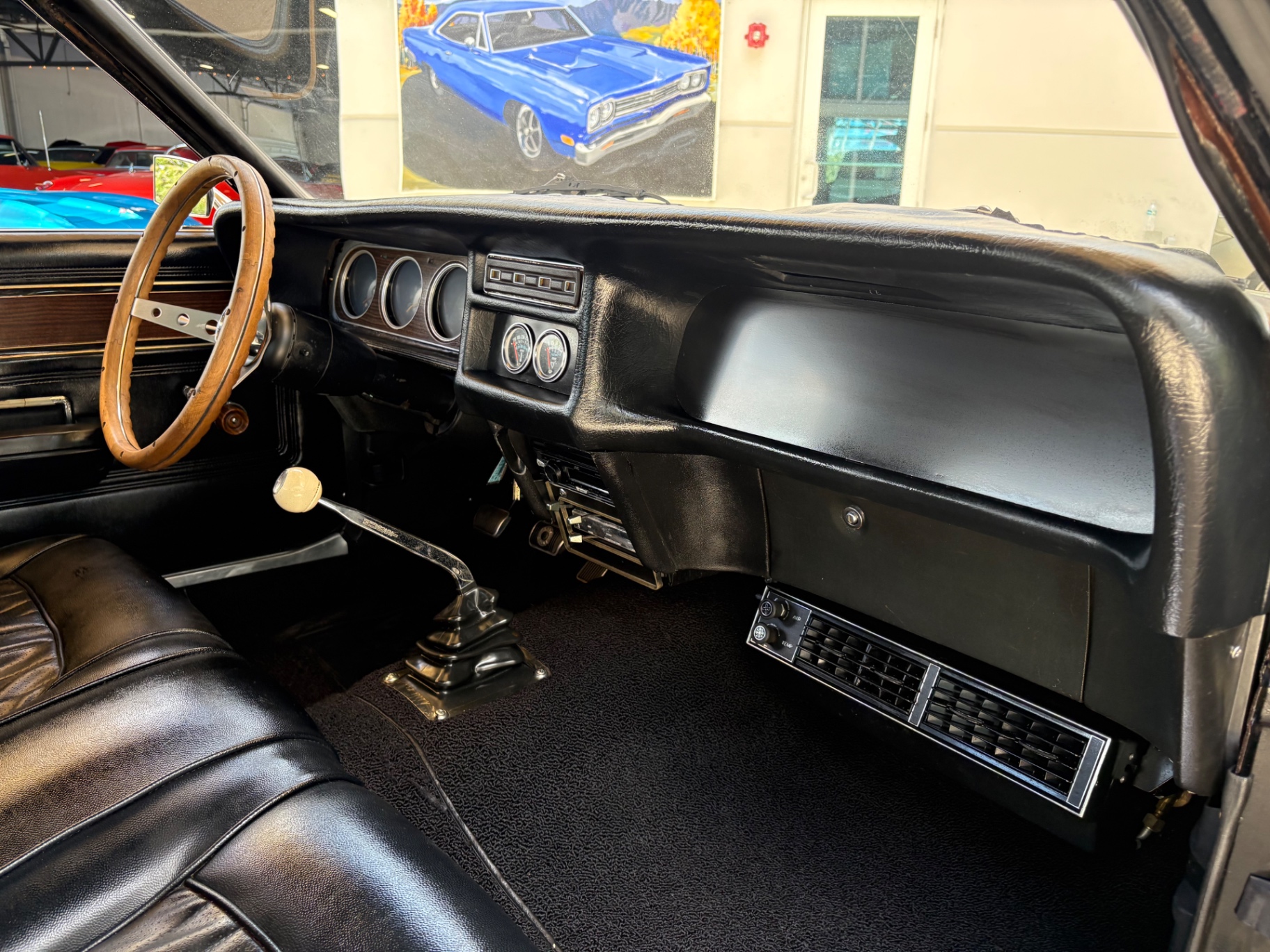 Vehicle photo 39