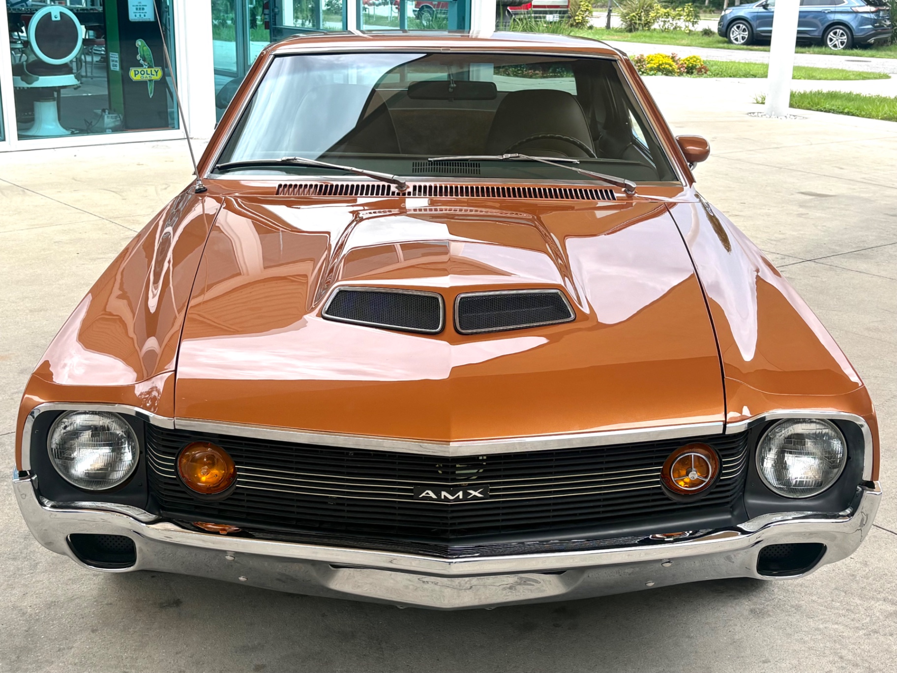 Vehicle photo 3