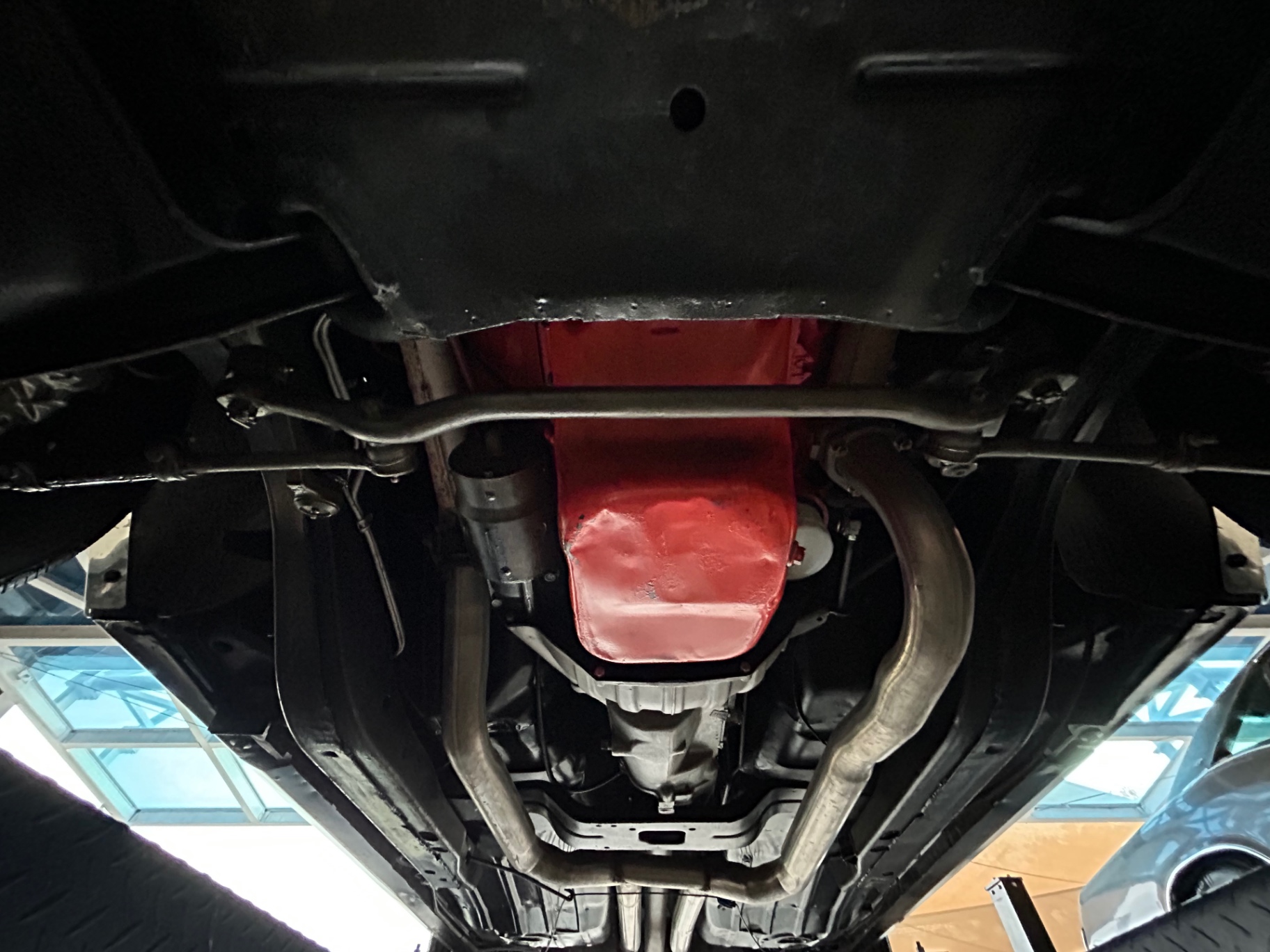 Vehicle photo 38
