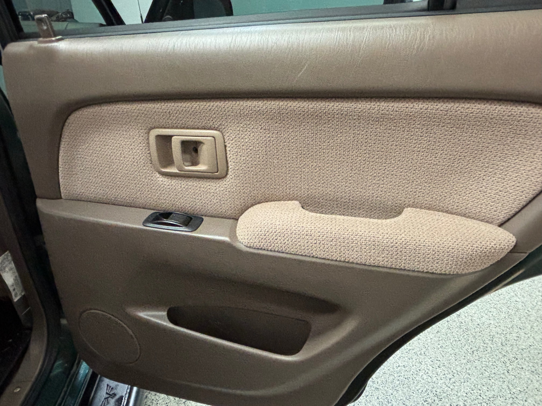 Vehicle photo 32