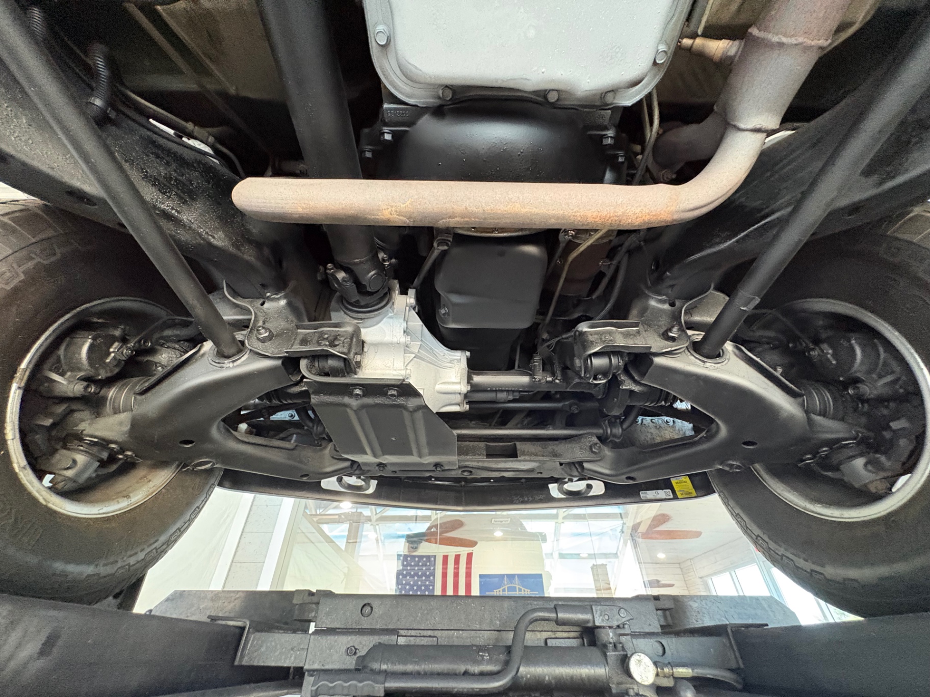 Vehicle photo 48
