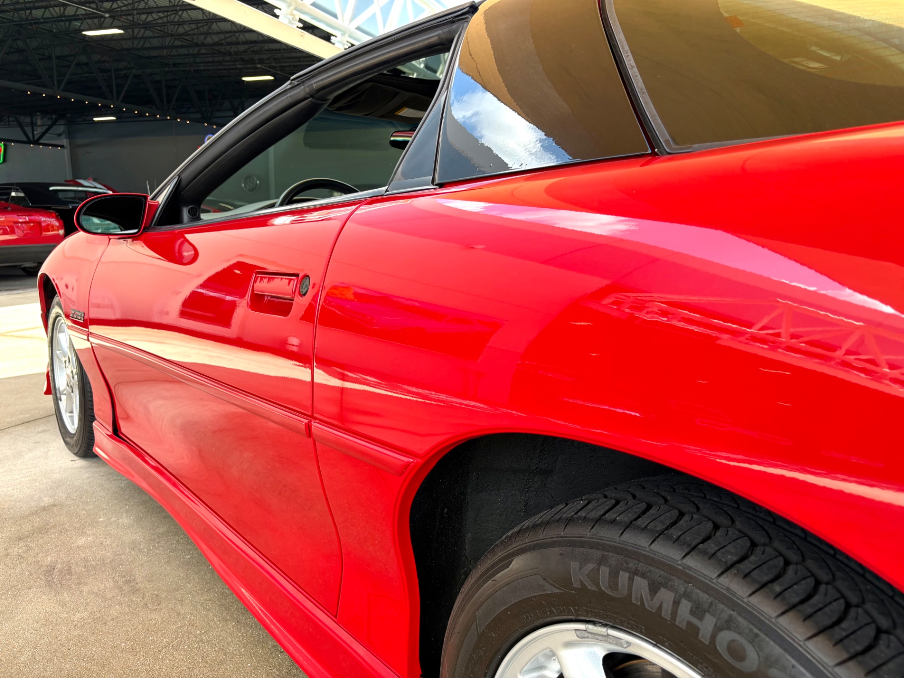 Vehicle photo 15