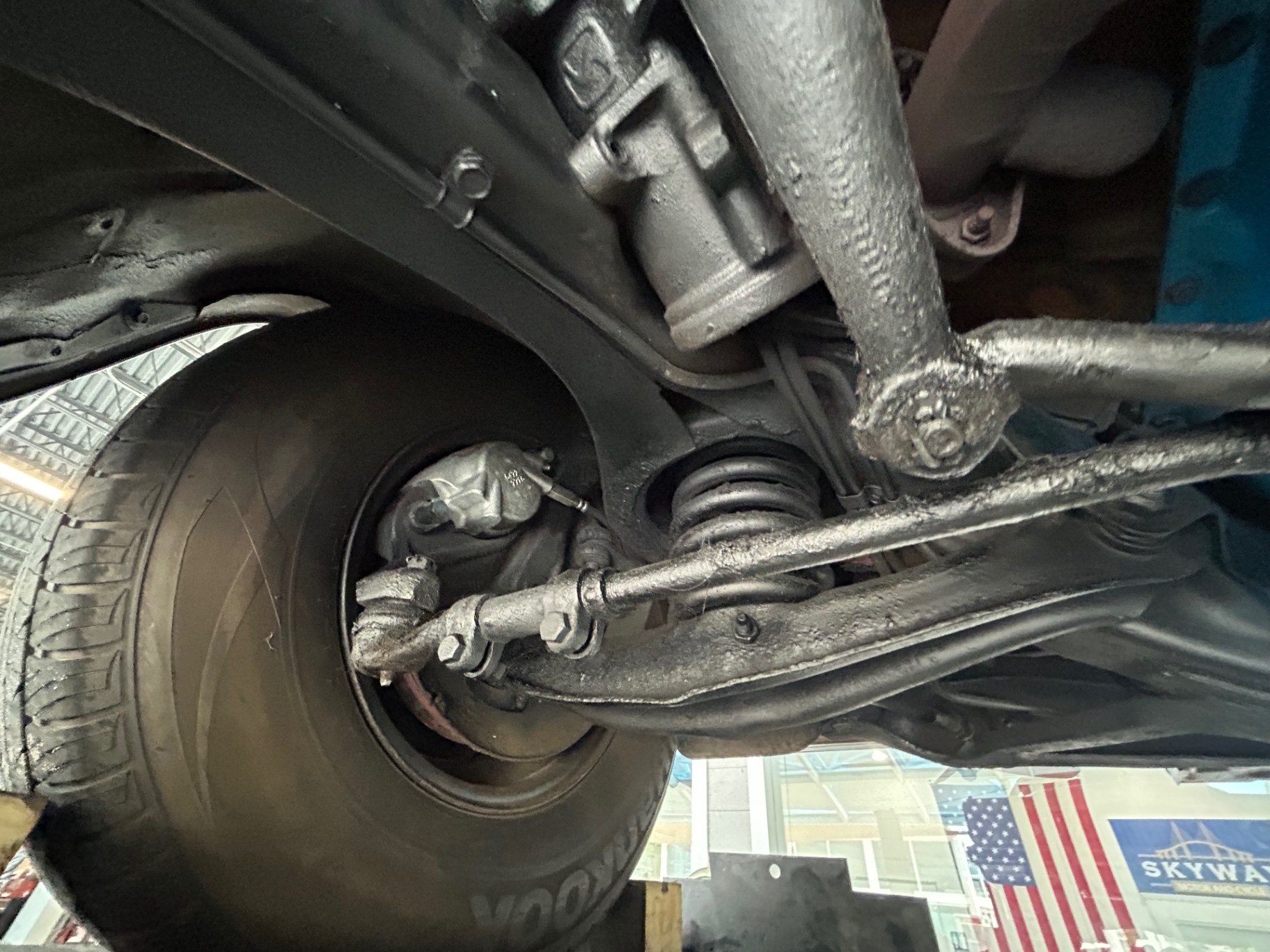Vehicle photo 49