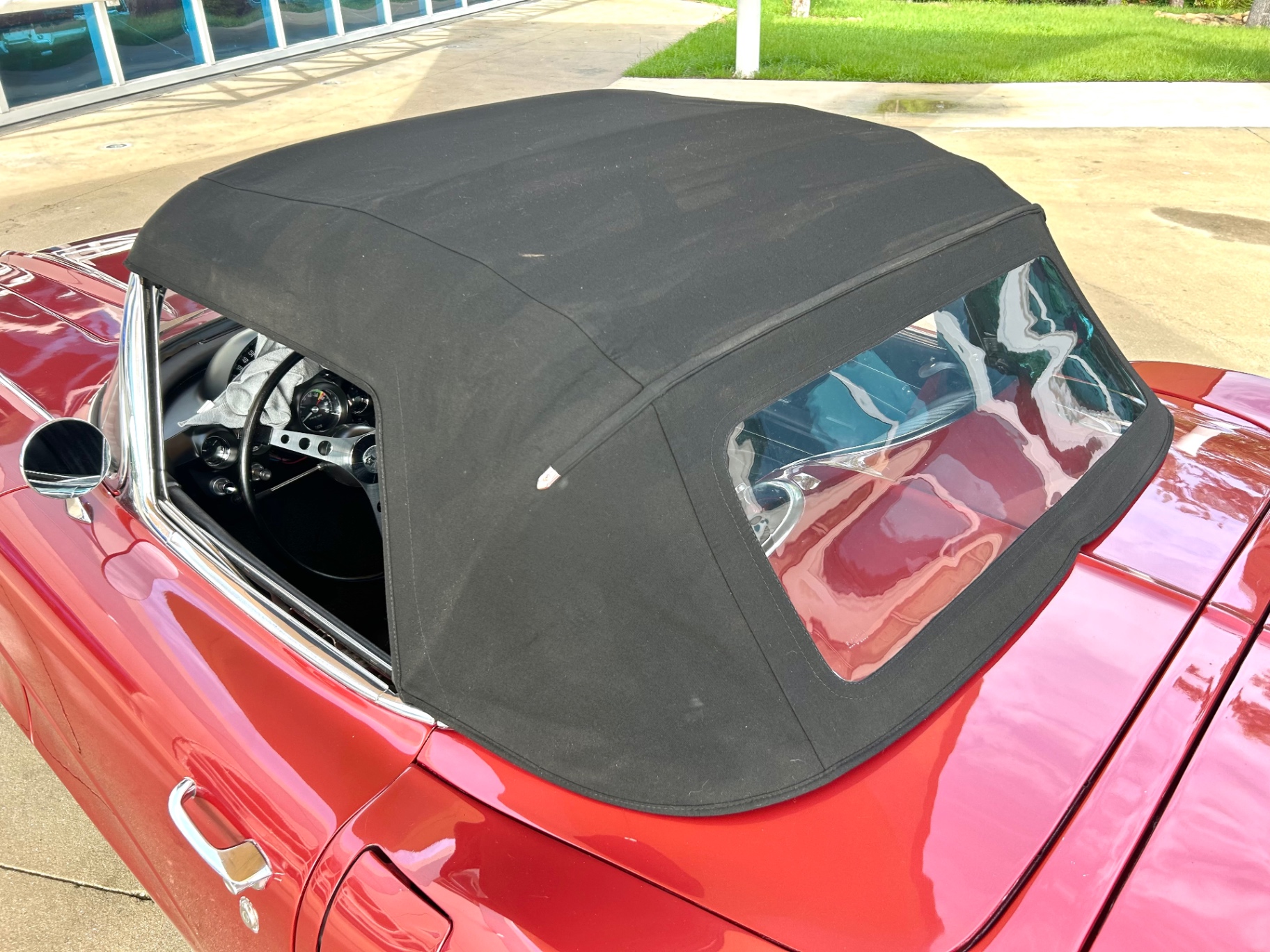 Vehicle photo 22