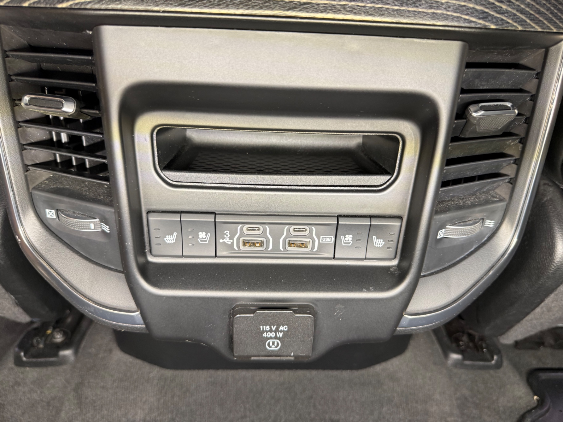 Vehicle photo 42